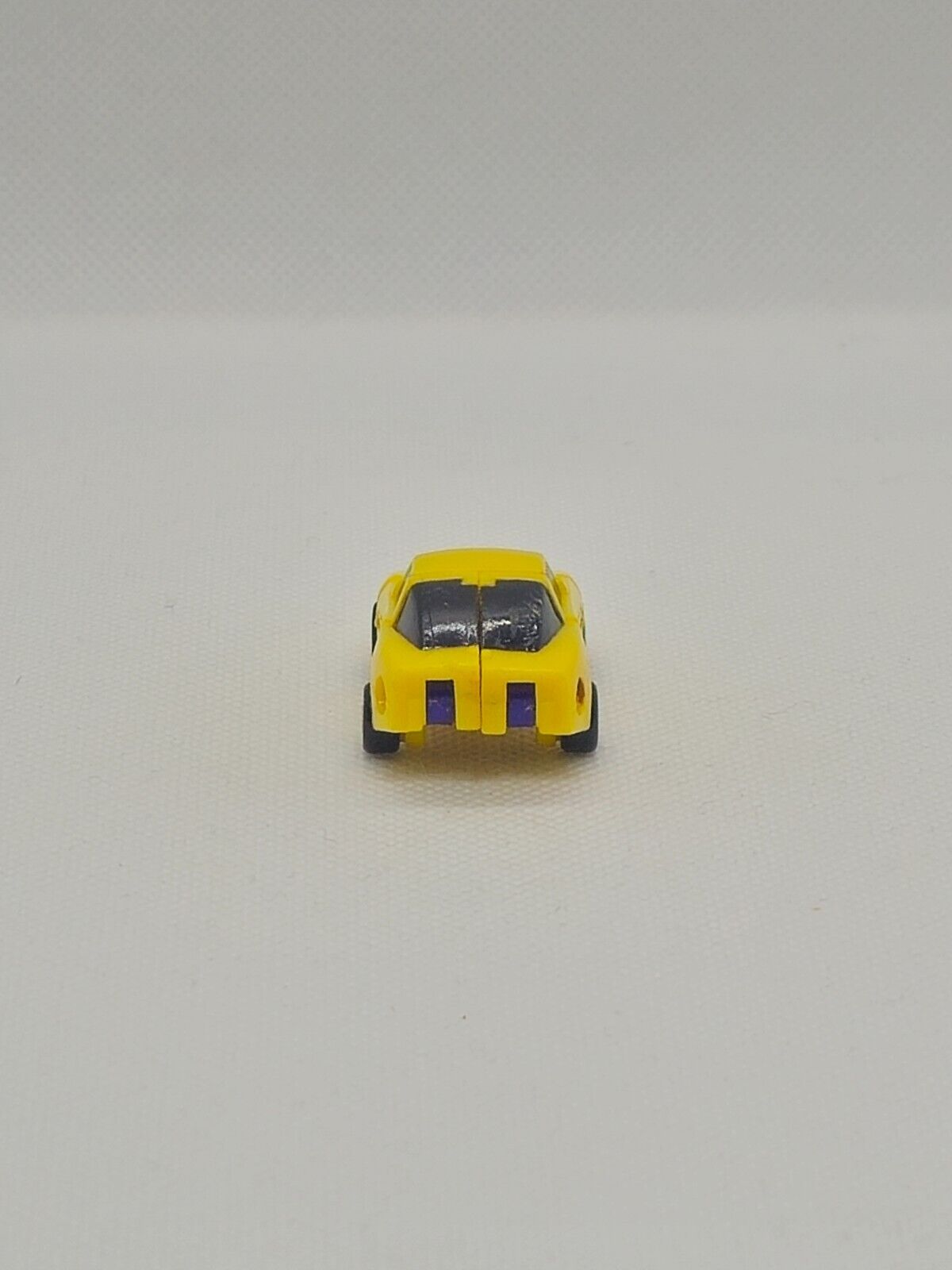 5561951