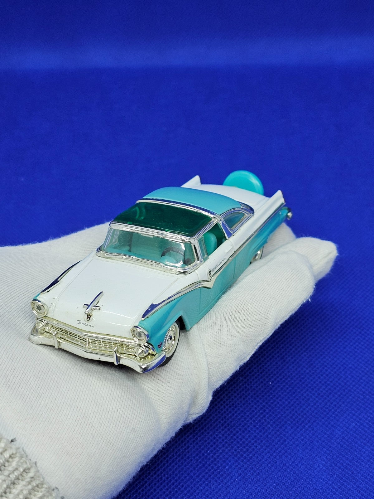 Ford Fairlane Crown Victoria 1955 143 Miniature Diecast Vintage6
