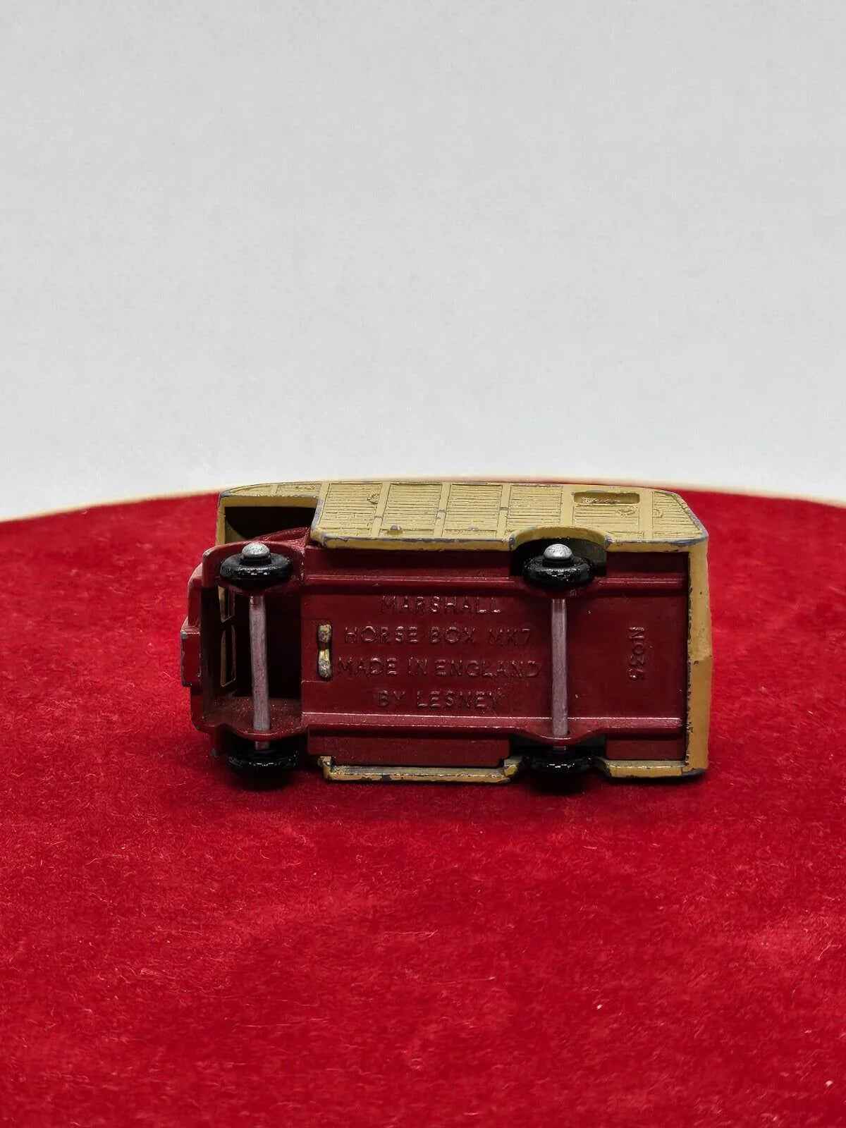 Matchbox Lesney #35 Marshall Horse Box MK7