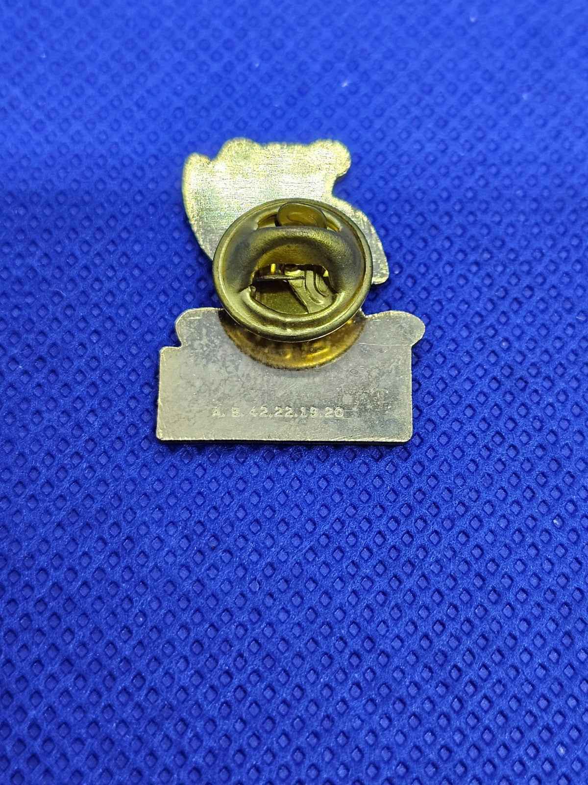 Pin’s SKAL Lourdes 91 20e anniversaire Opération Espoir 1991 vintage