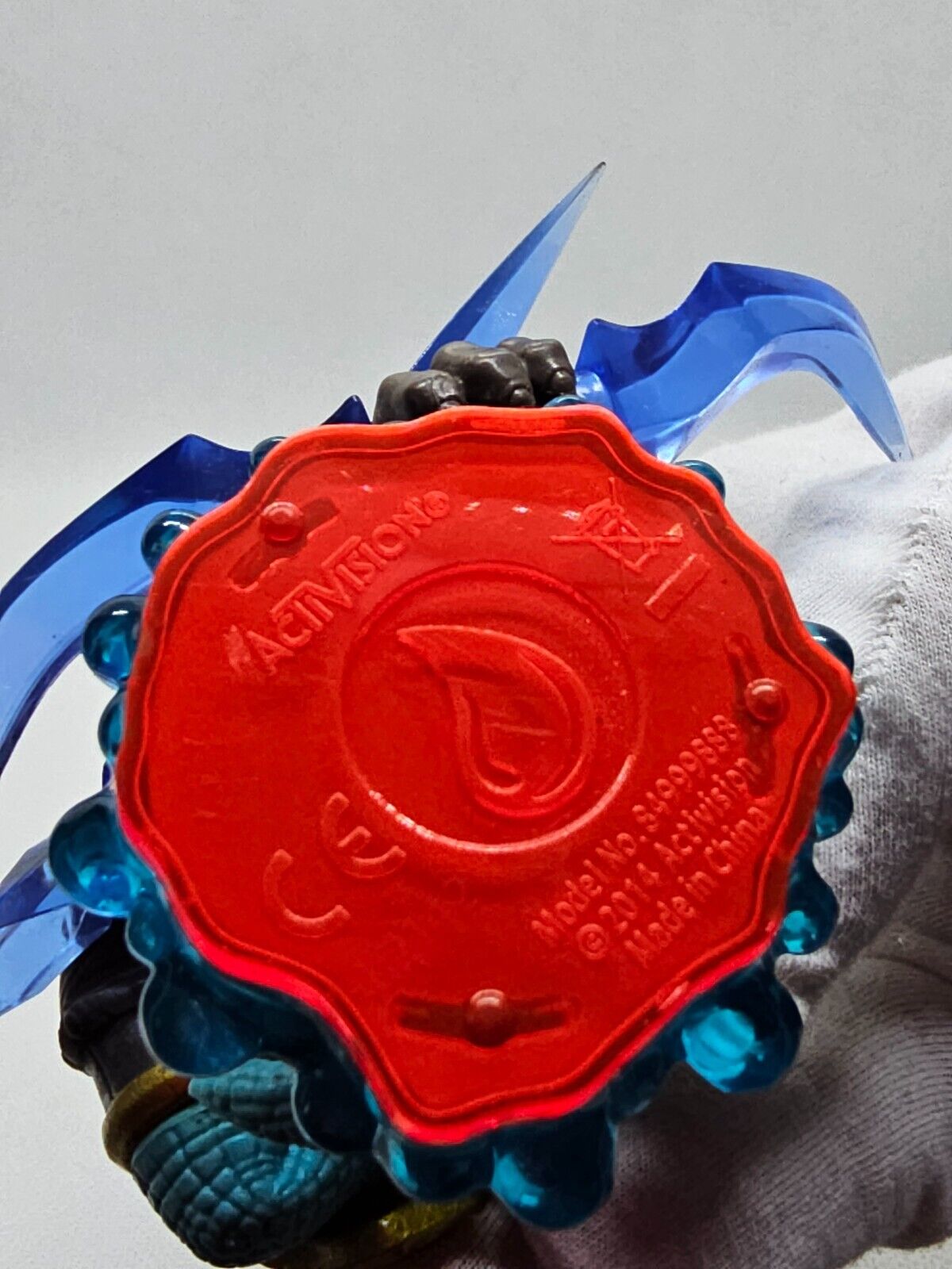 6425603