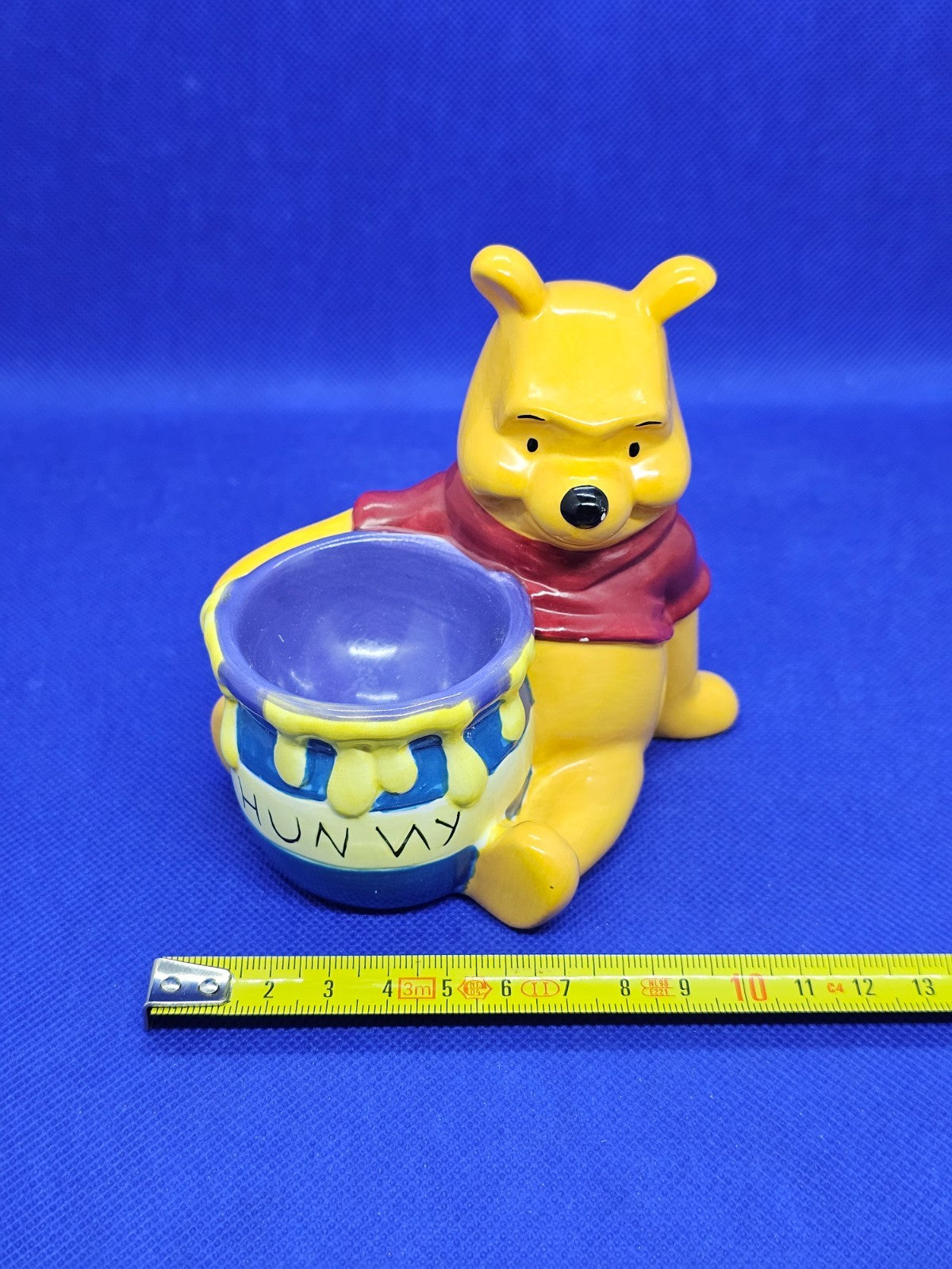 Winnie l’Ourson Disney Coquetier Céramique Pot de Miel 13 cm3