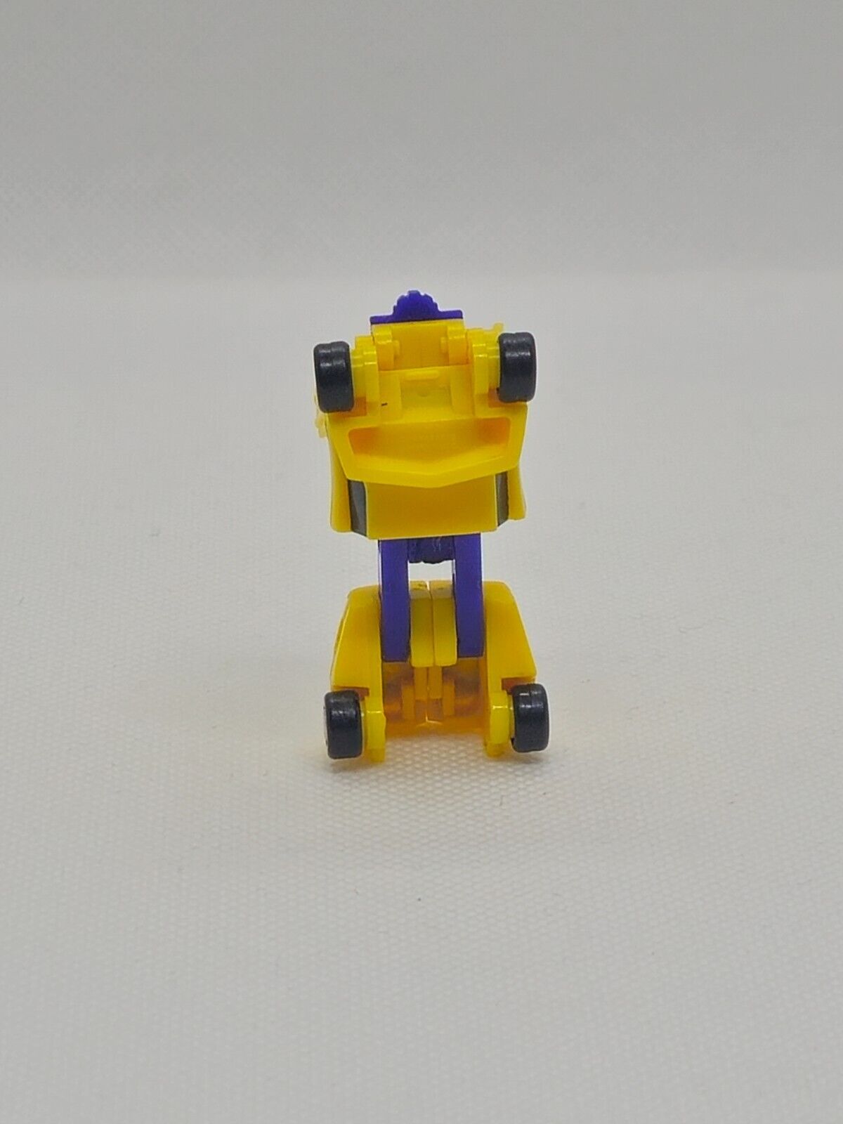 5561951