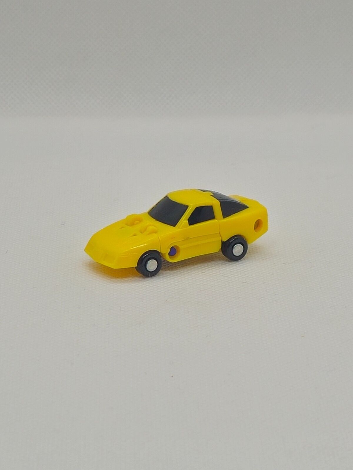 5561951