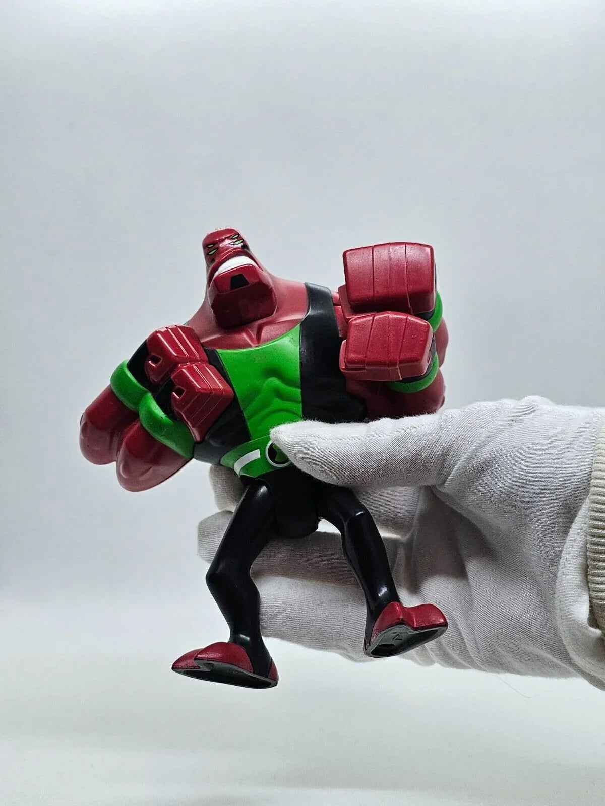 Figurine Ben 10 Four Arms Punch Action 13 cm