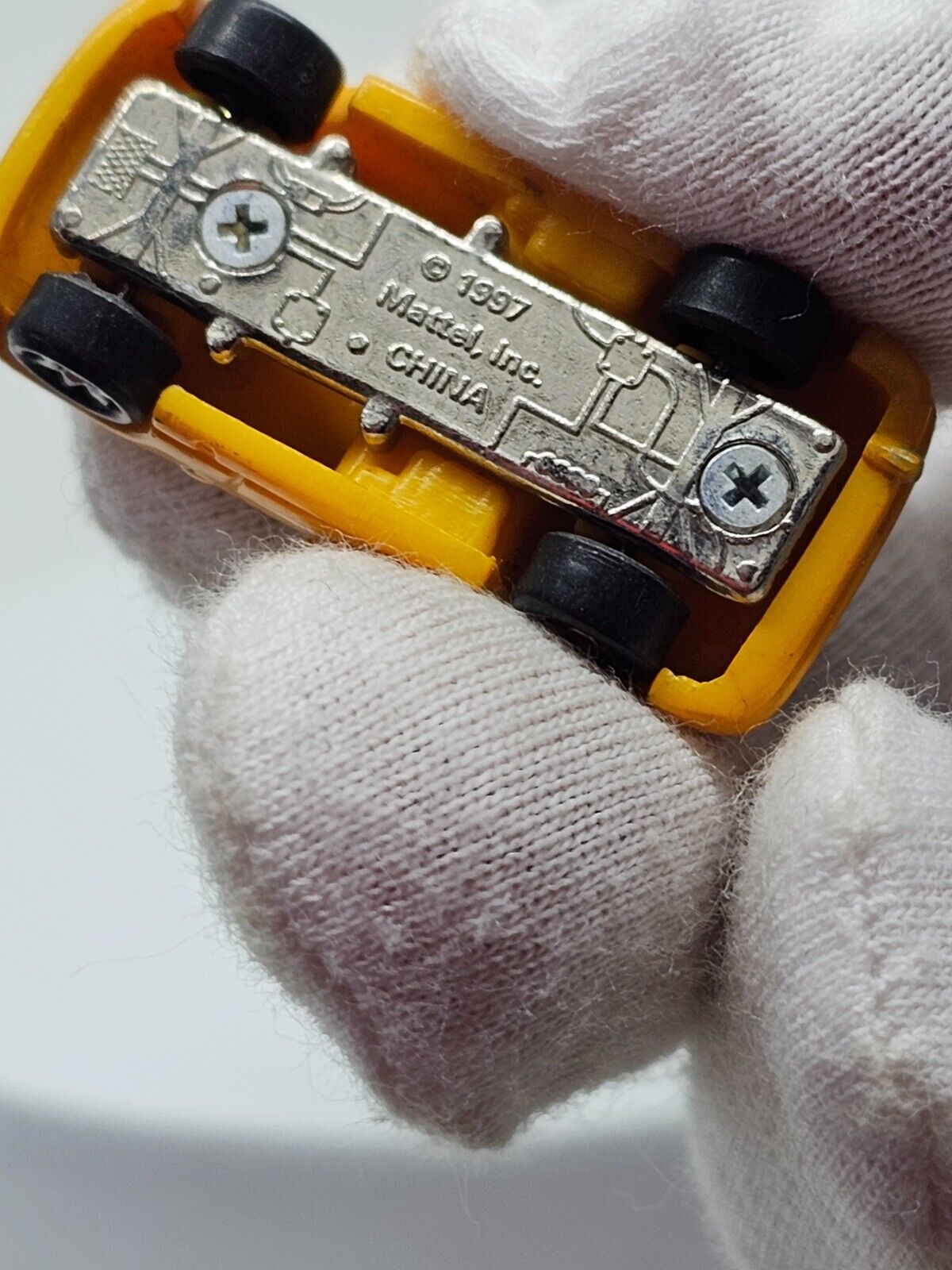 6479911