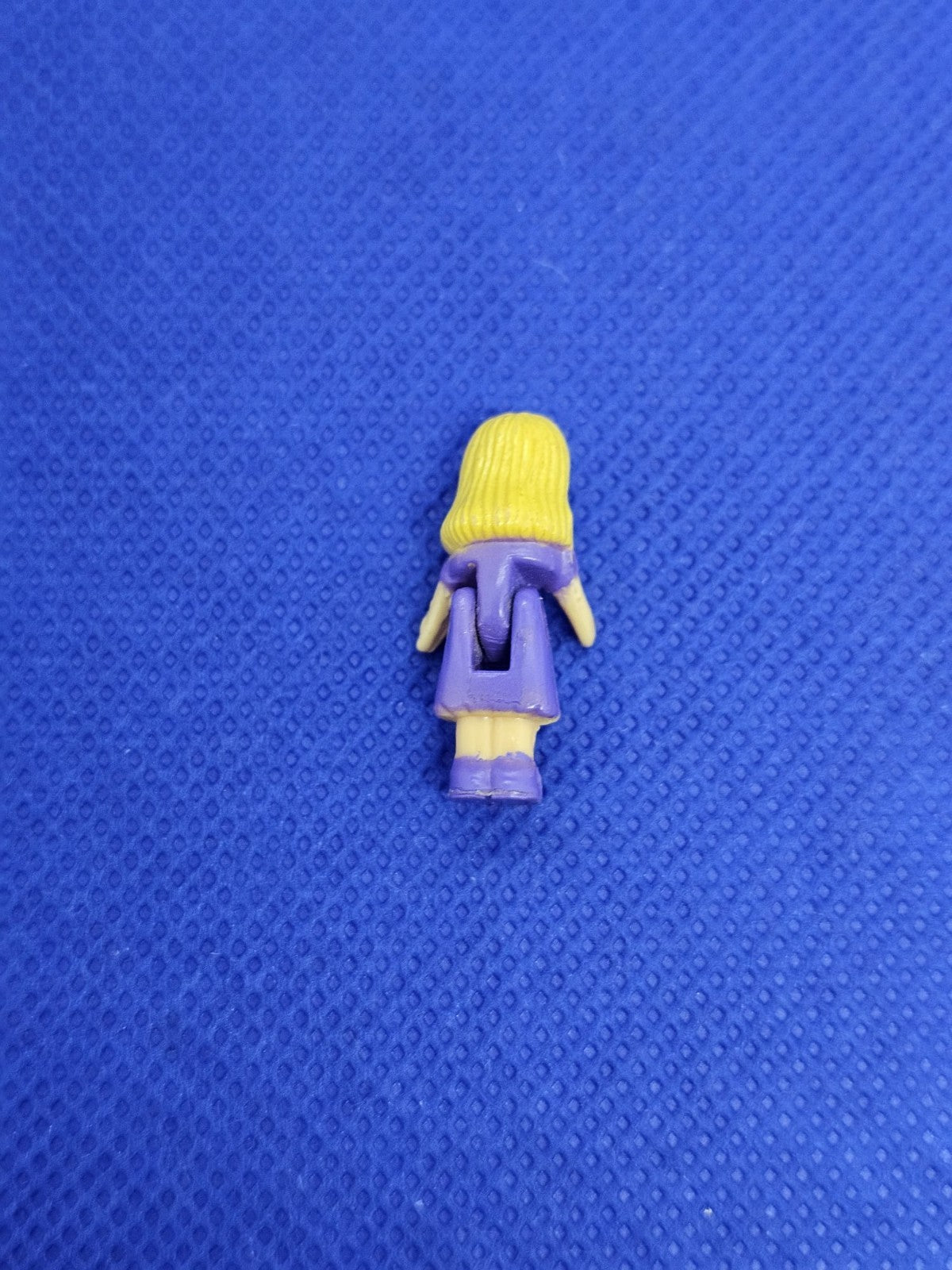 Figurine Tiny Dreams Blue Box Toys Blonde Robe Violette Vintage Années 902