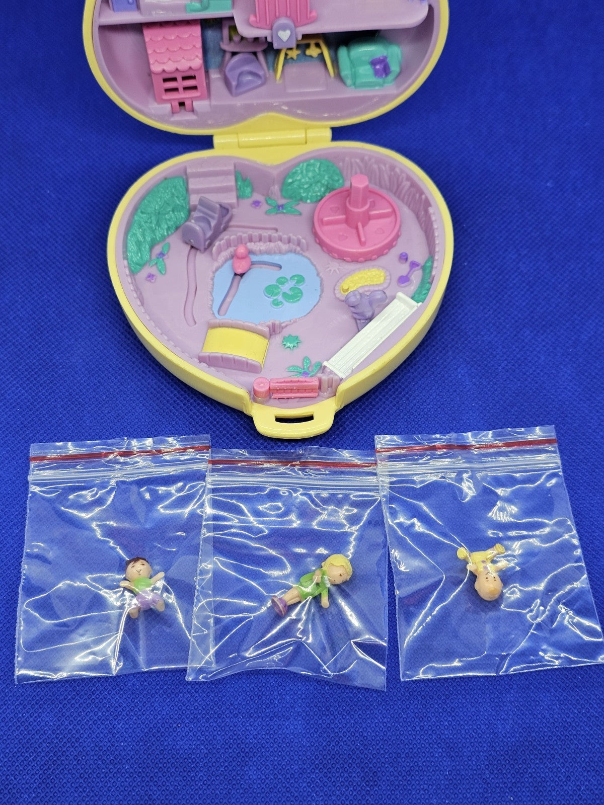 Polly Pocket Strollin’ Baby, Bluebird Toys, 1994, Coffret Maison Bébé Cœur11