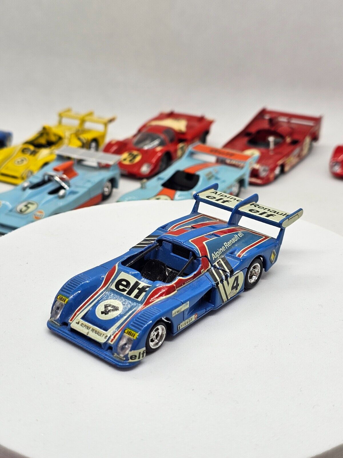 6513924