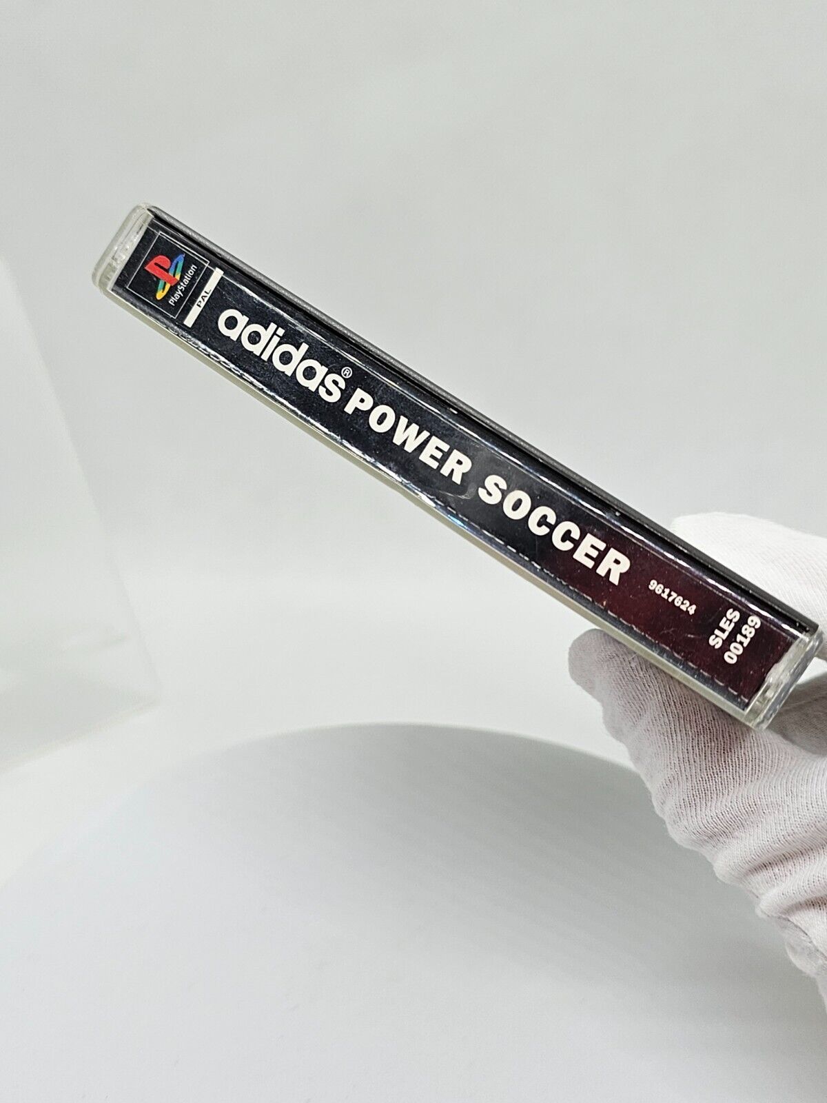 5562208