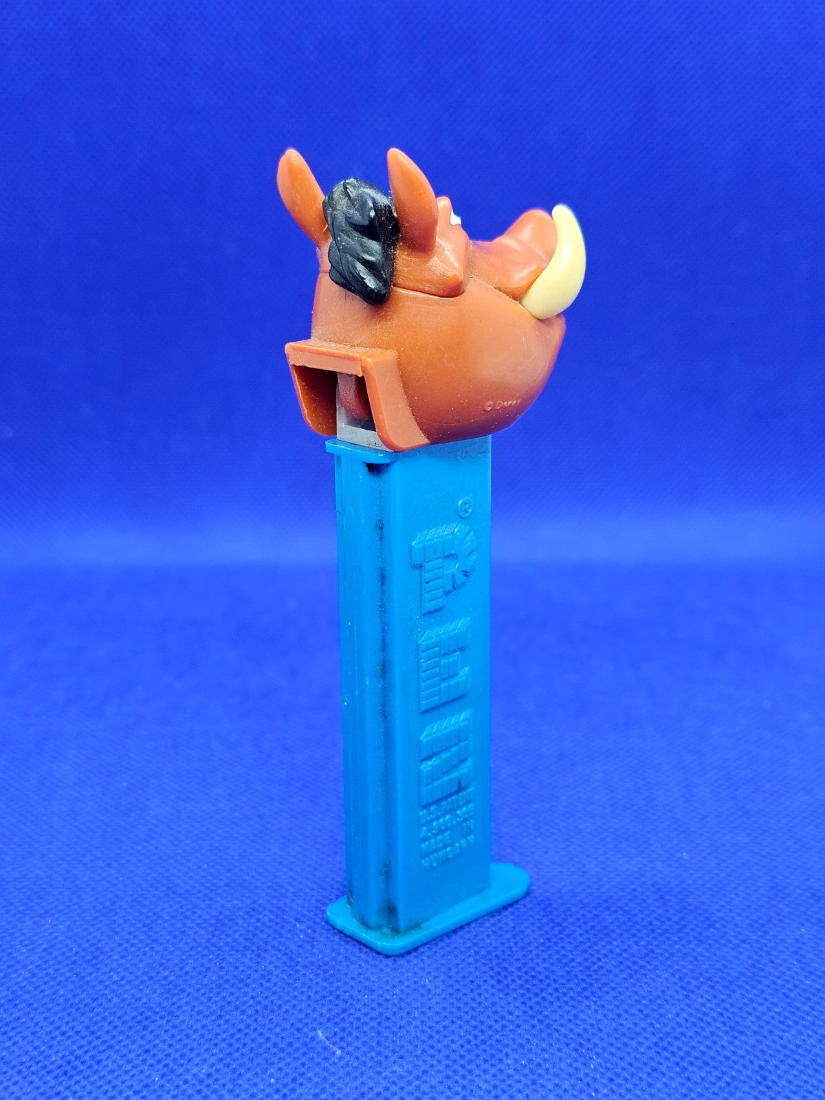 PEZ Pumbaa Le Roi Lion Disney Distributeur Bonbons Hongrie1