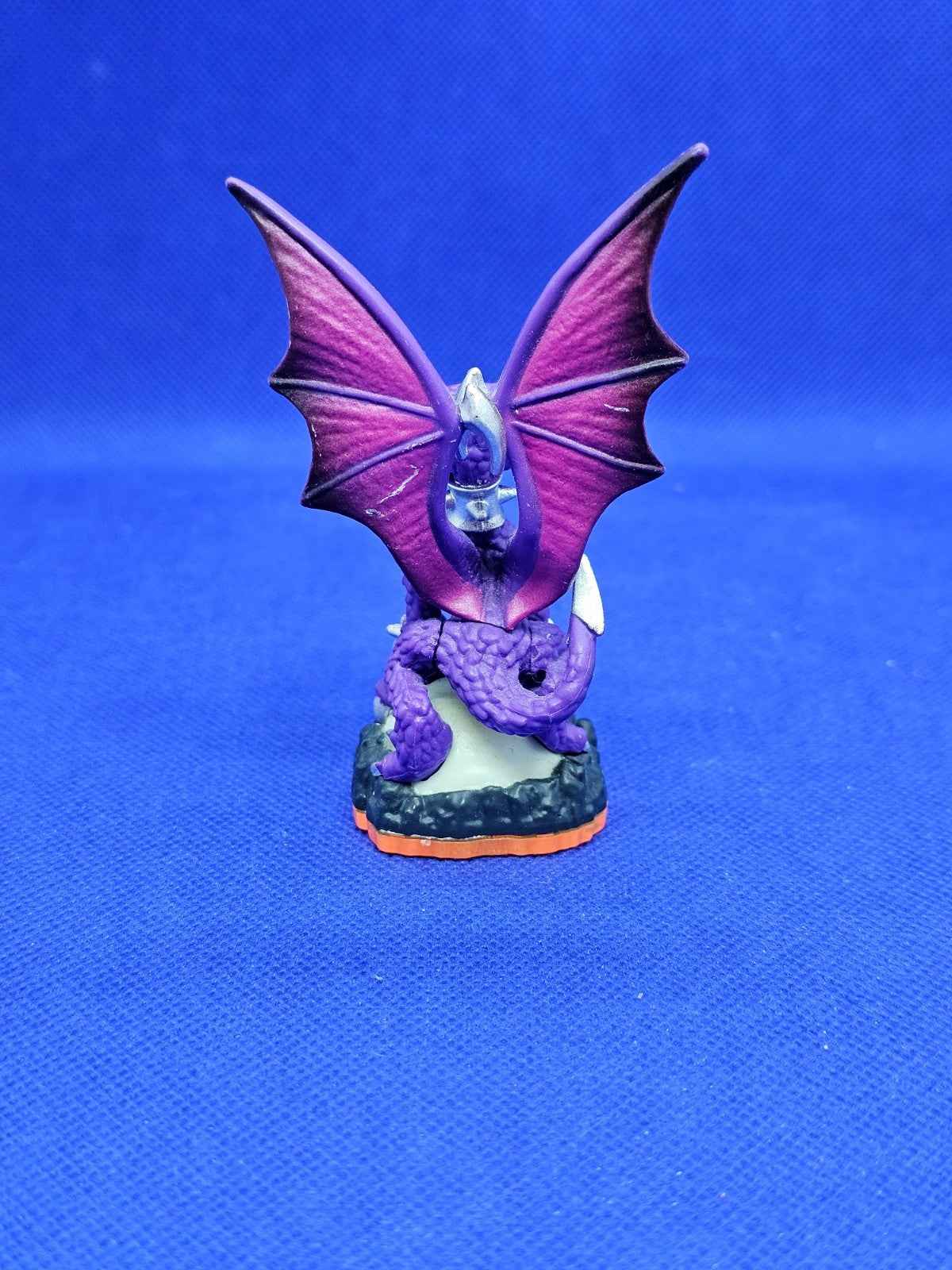 Cynder Skylanders Giants Activision 2012 Figurine Élément Mort