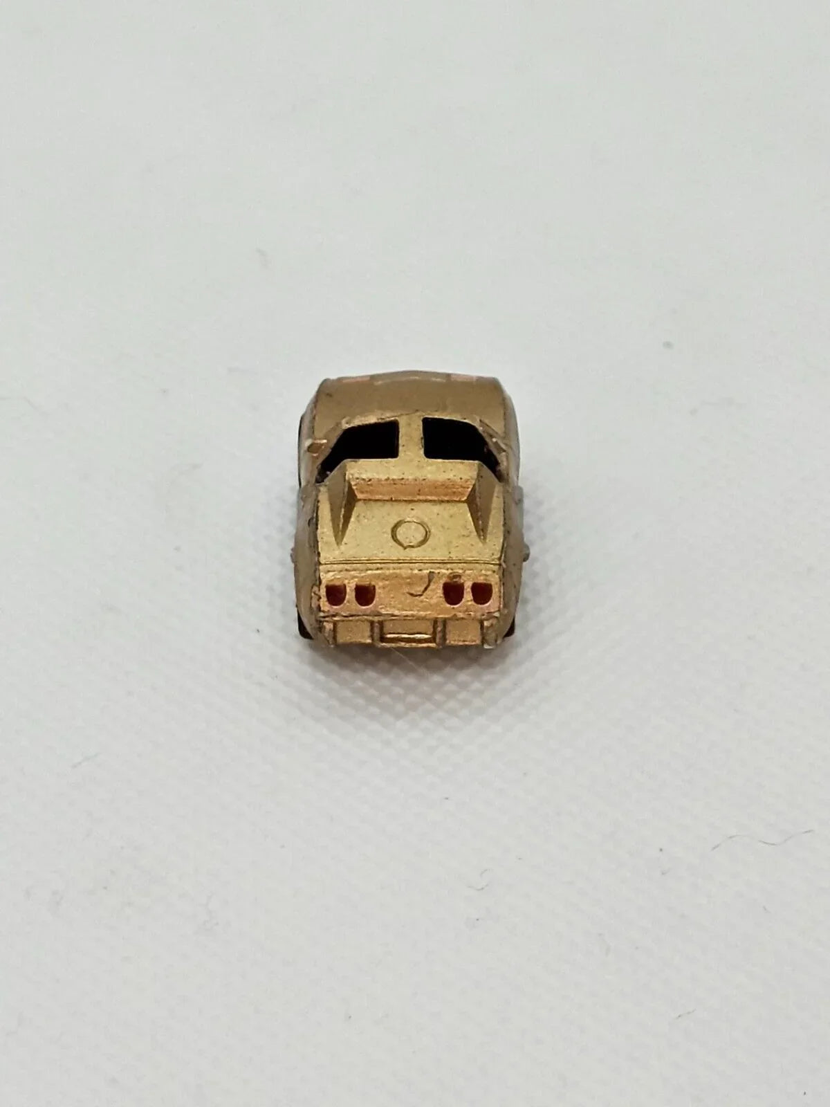 5561801