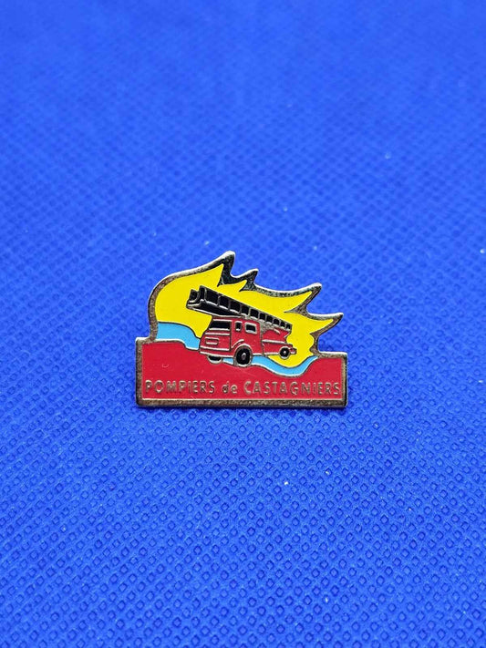 Pin’s Pompiers de Castagniers Camion Grande Échelle Arthus Bertrand Alpes-Mariti