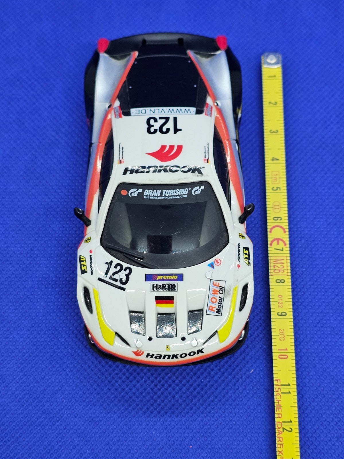 Carrera Ferrari 458 Italia GT2 Hankook Farnbacher 123 2011 143 Incomplète3