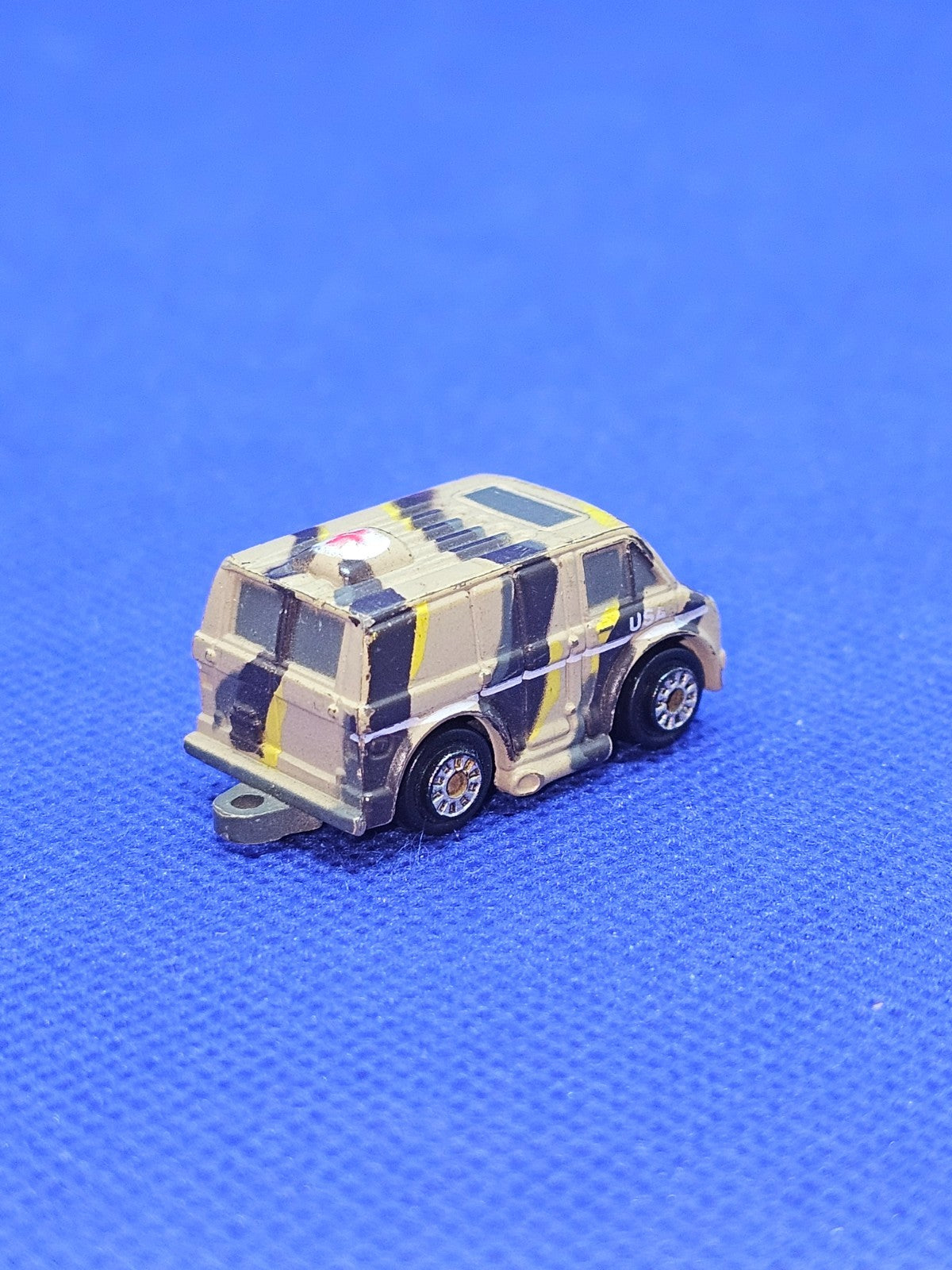 Ambulance Chevrolet Van Micro Machines Galoob Militaire Vintage1