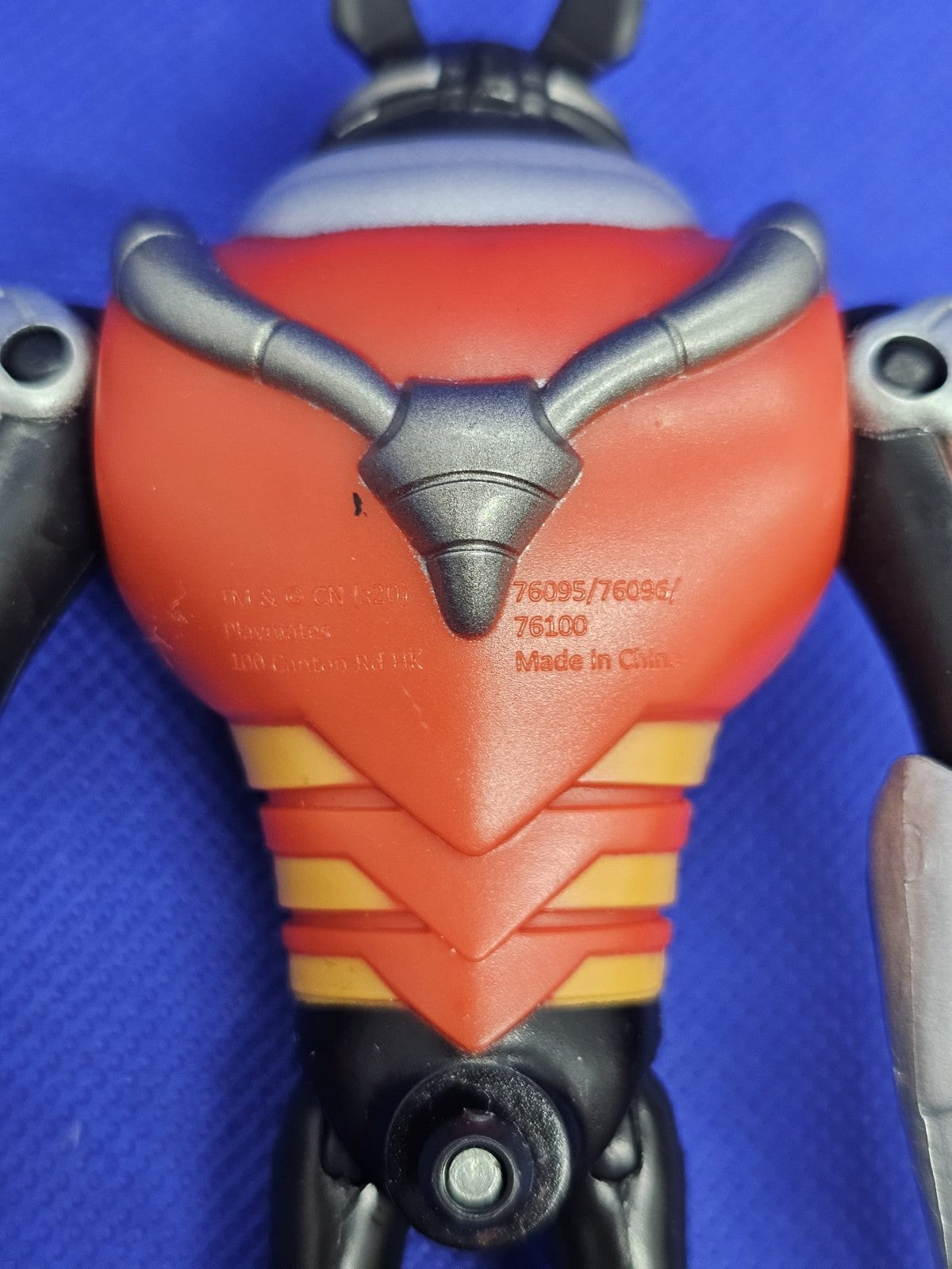 Jetray Omni-Kix Armor Ben 10 Playmates Toys 2020 figurine incomplète3