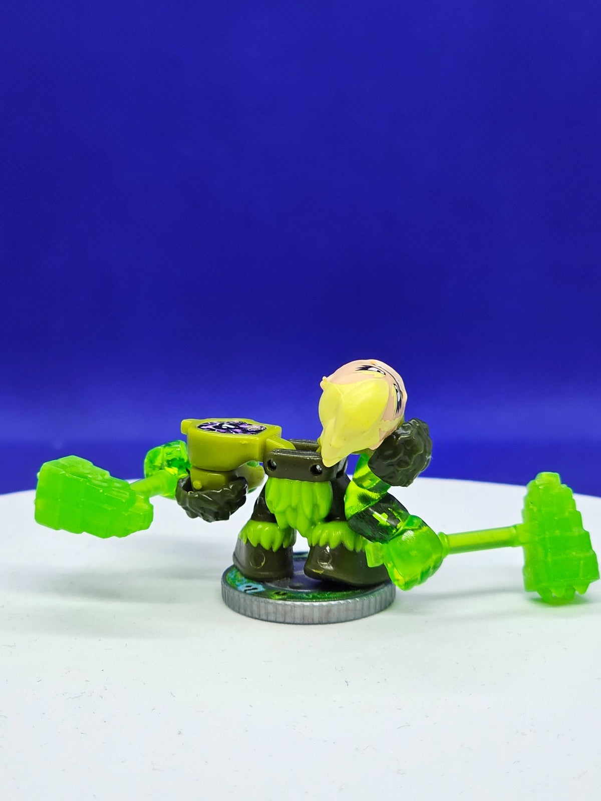 Akedo Angry Astrid Figurine Ultimate Arcade Warriors Moose Toys Series 1 5cm2