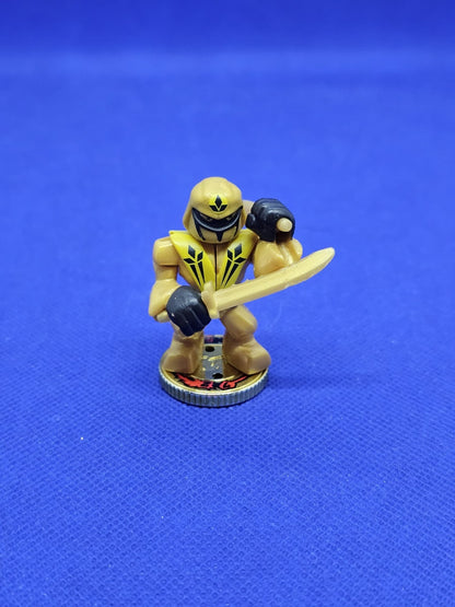 Sunshadow Akedo Série 1 Ultra Rare Moose Toys 2021 deux sabres0