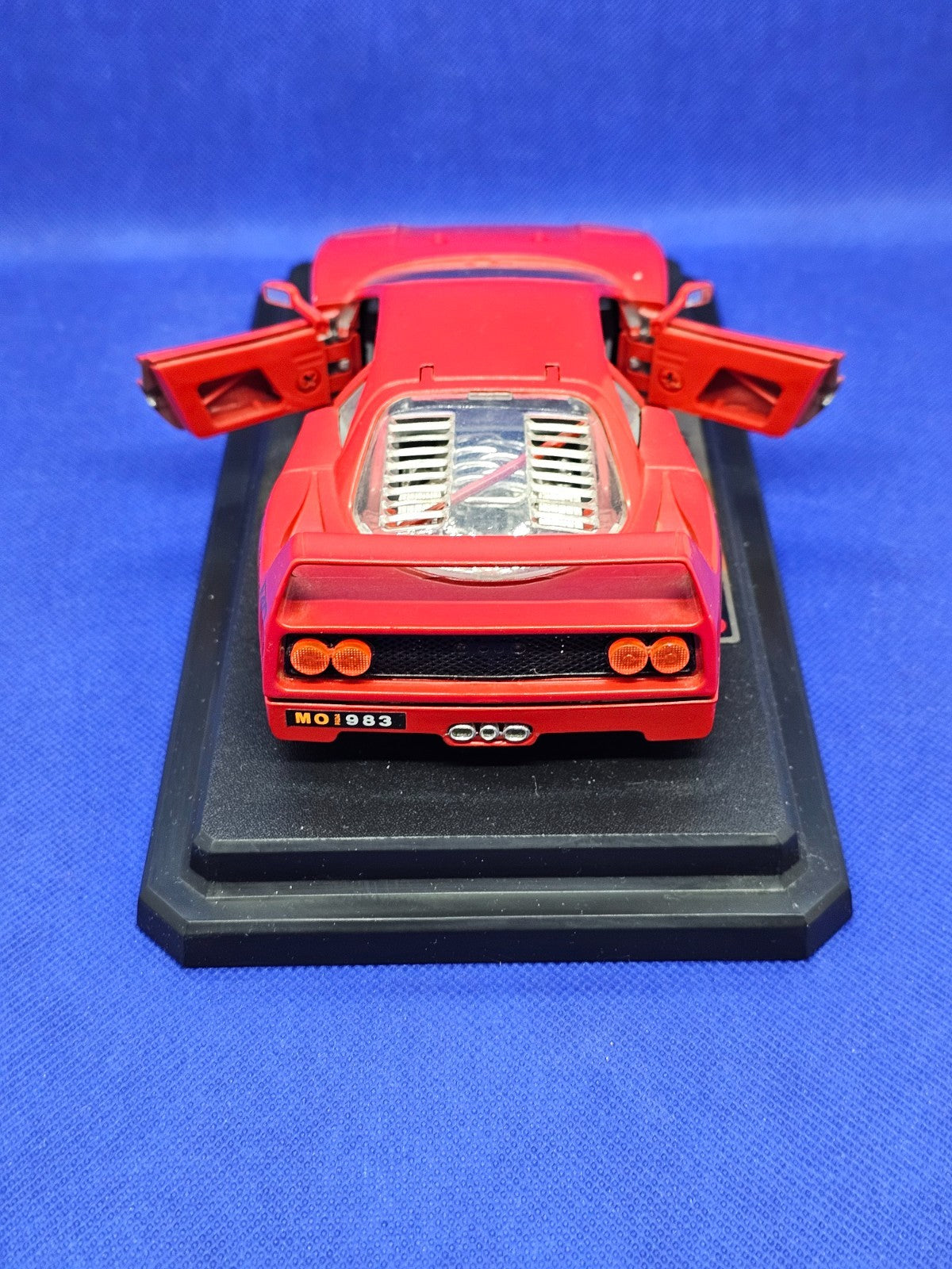 Ferrari F40 1987 Bburago 124 Miniature Rouge Avec Socle Sans Essuie Glace5