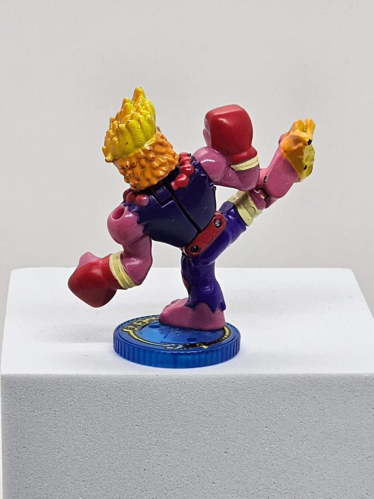 1223