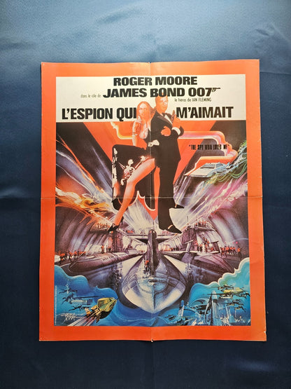 Poster James Bond 007 Espion qui m’aimait Homme au pistolet d’or Roger Moore Uni0