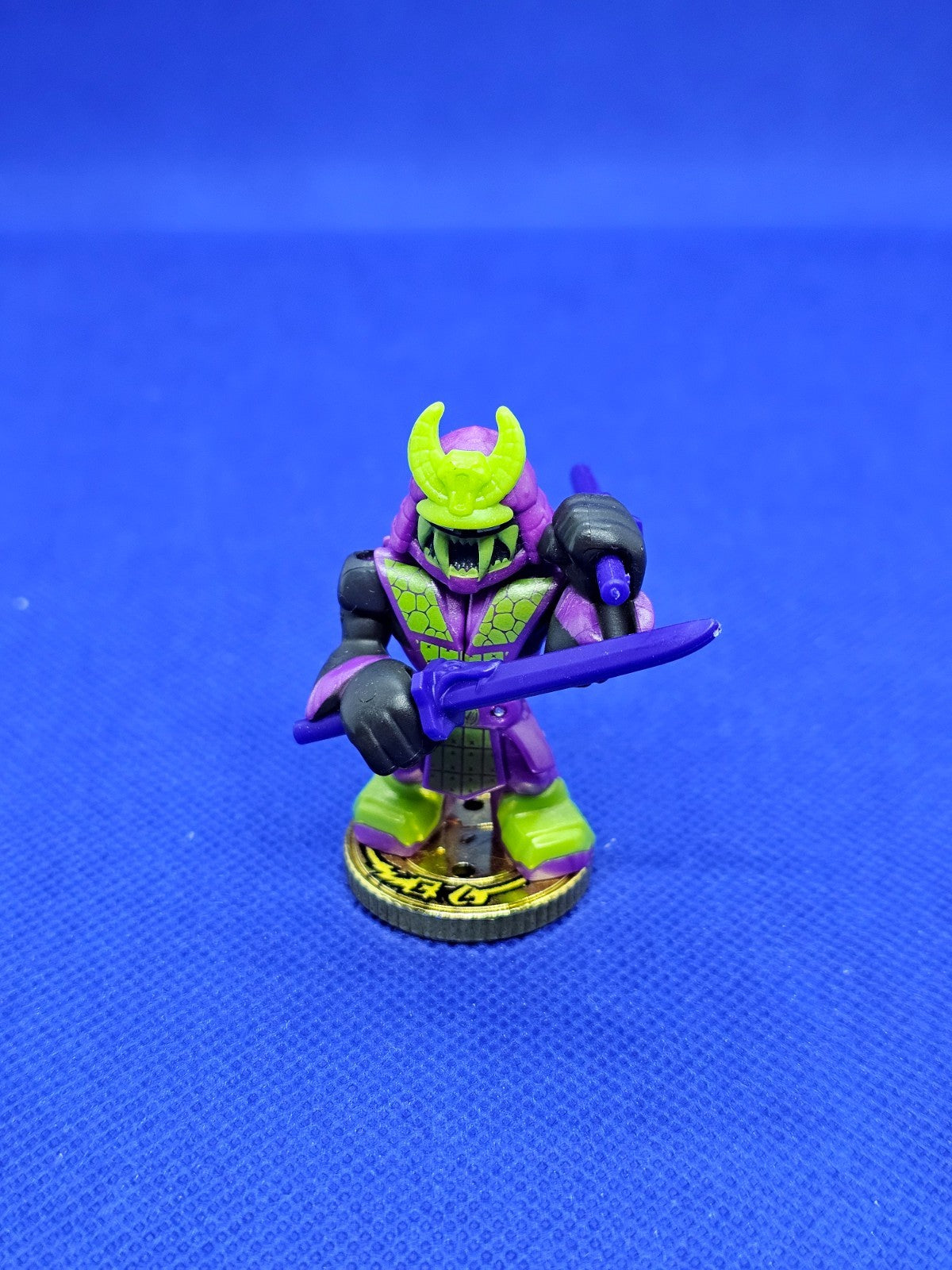 Akedo Ultimate Arcade Warriors Twin Fang Series 10