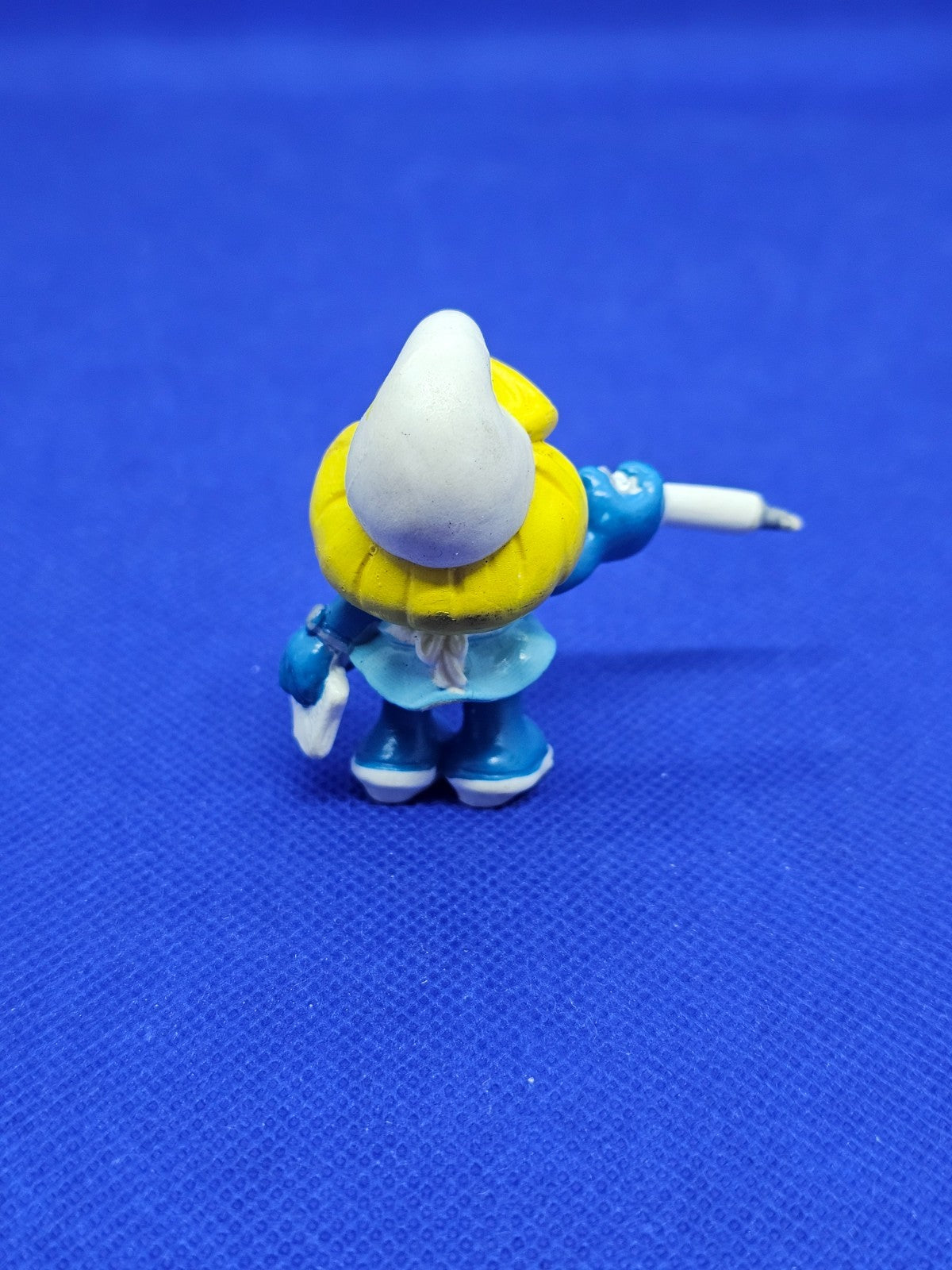 Schtroumpfette infirmière 20139 Les Schtroumpfs Schleich Peyo 1981 5.5 cm1