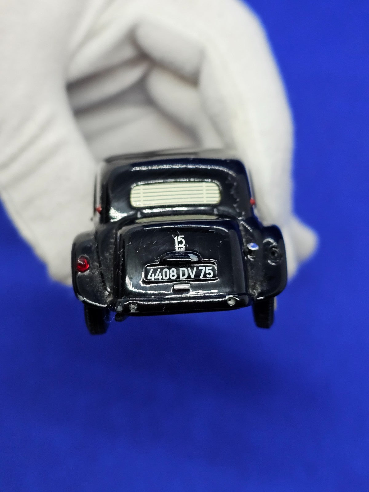 Citroën Traction Avant 15CV 1952 143 Voiture Miniature3