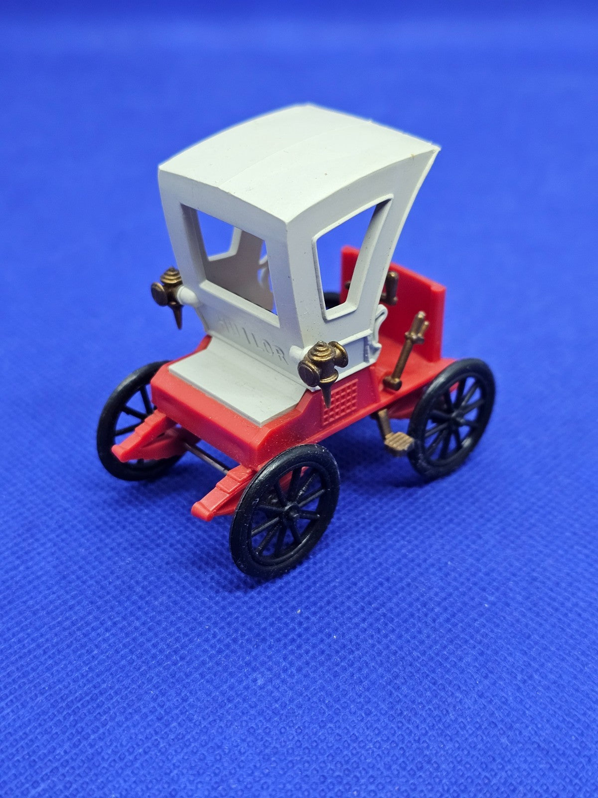 Gautier Wehrlé 1897 Huilor Clé voiture miniature publicitaire France 6 cm1