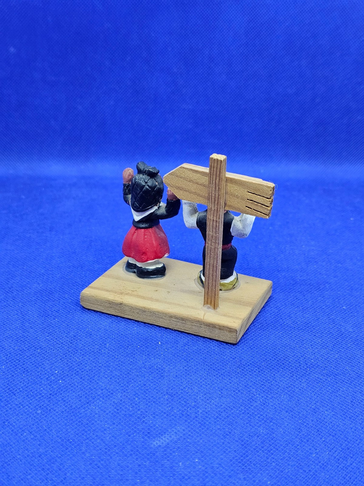 Scène Folklorique Espagnole Couple Traditionnel Terre Cuite Peinte Socle Bois Vi1