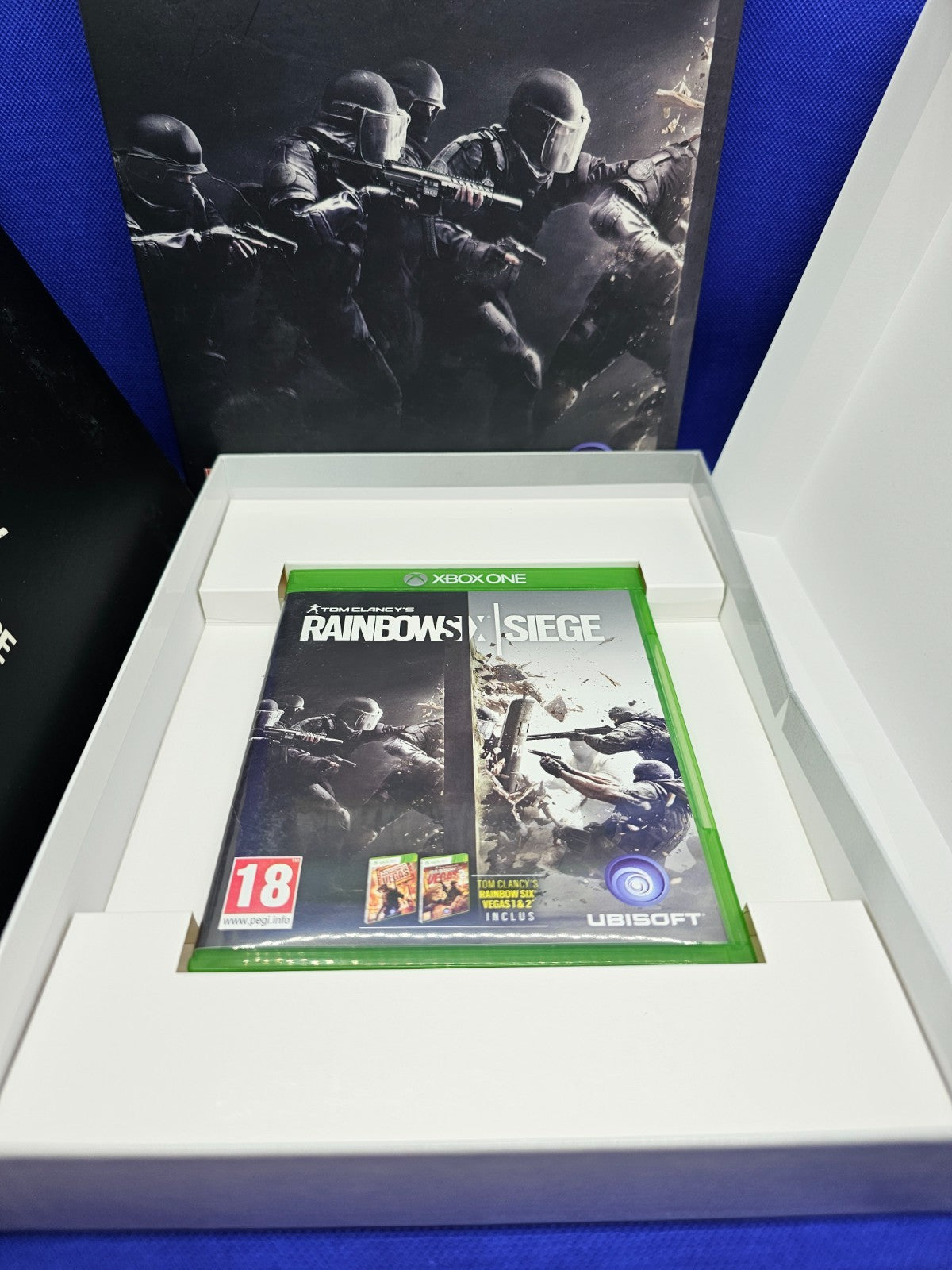 Tom Clancy’s Rainbow Six Siege Art of Siege Edition Français, Xbox One, Ubisoft4