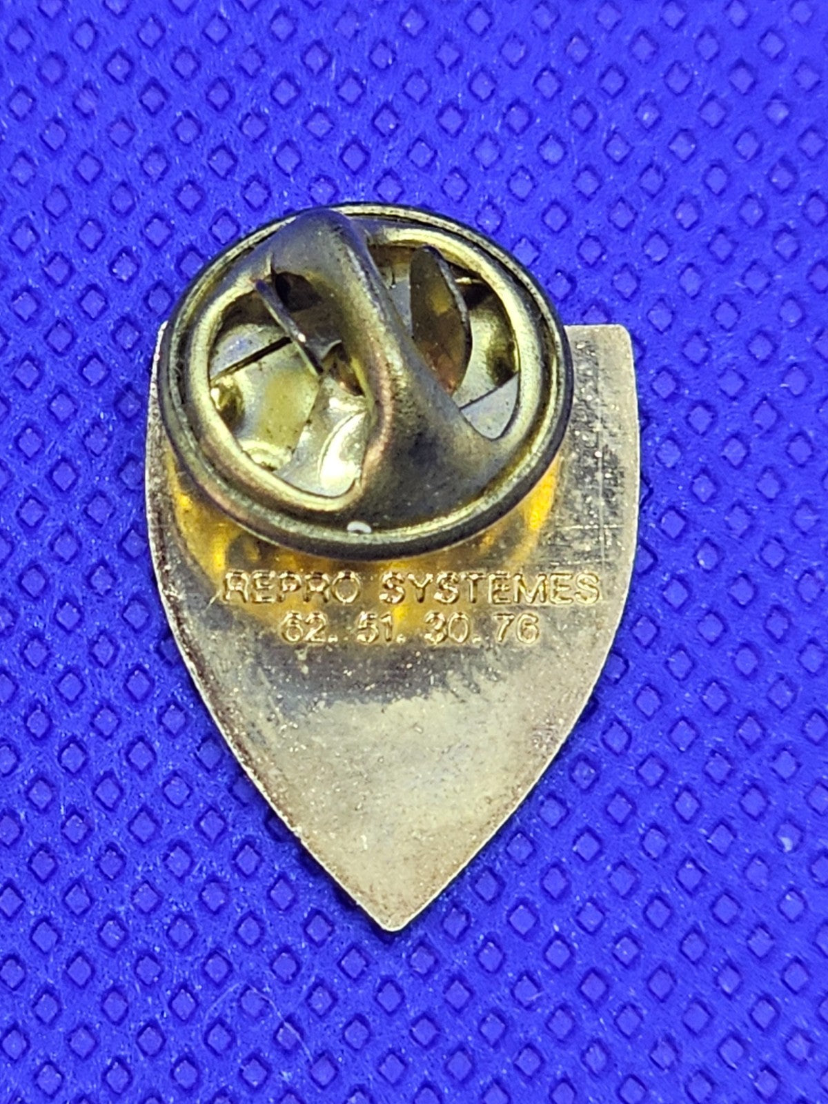 Pin's Stado Tarbes Pyrénées Rugby, Club Rugby Tarbes, Broche Collector Ours Bigo2