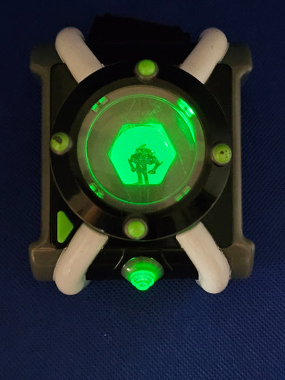 Omnitrix Deluxe Ben 10 électronique Cartoon Network 2017 référence 769315