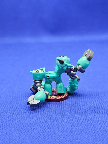 Clawsome Shreddy Akedo Legends of Akedo Moose Toys Figurine Combat2