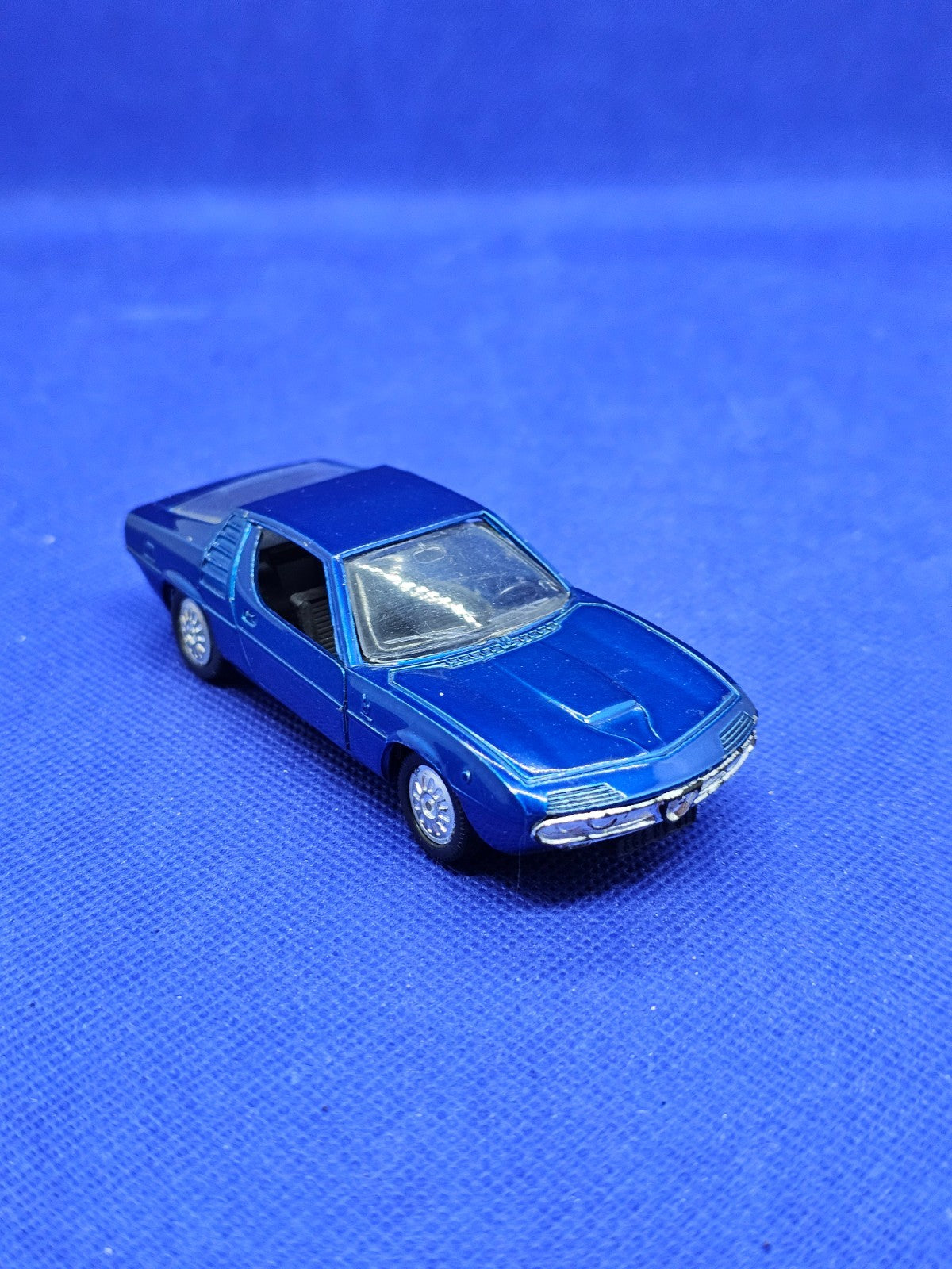 Alfa Romeo Montreal Jet Car de Norev N816 143 1970 Bleu1