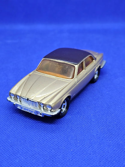 Jaguar XJ12 Matchbox Super Kings K66 Lesney 1978 Made in England 12 cm1