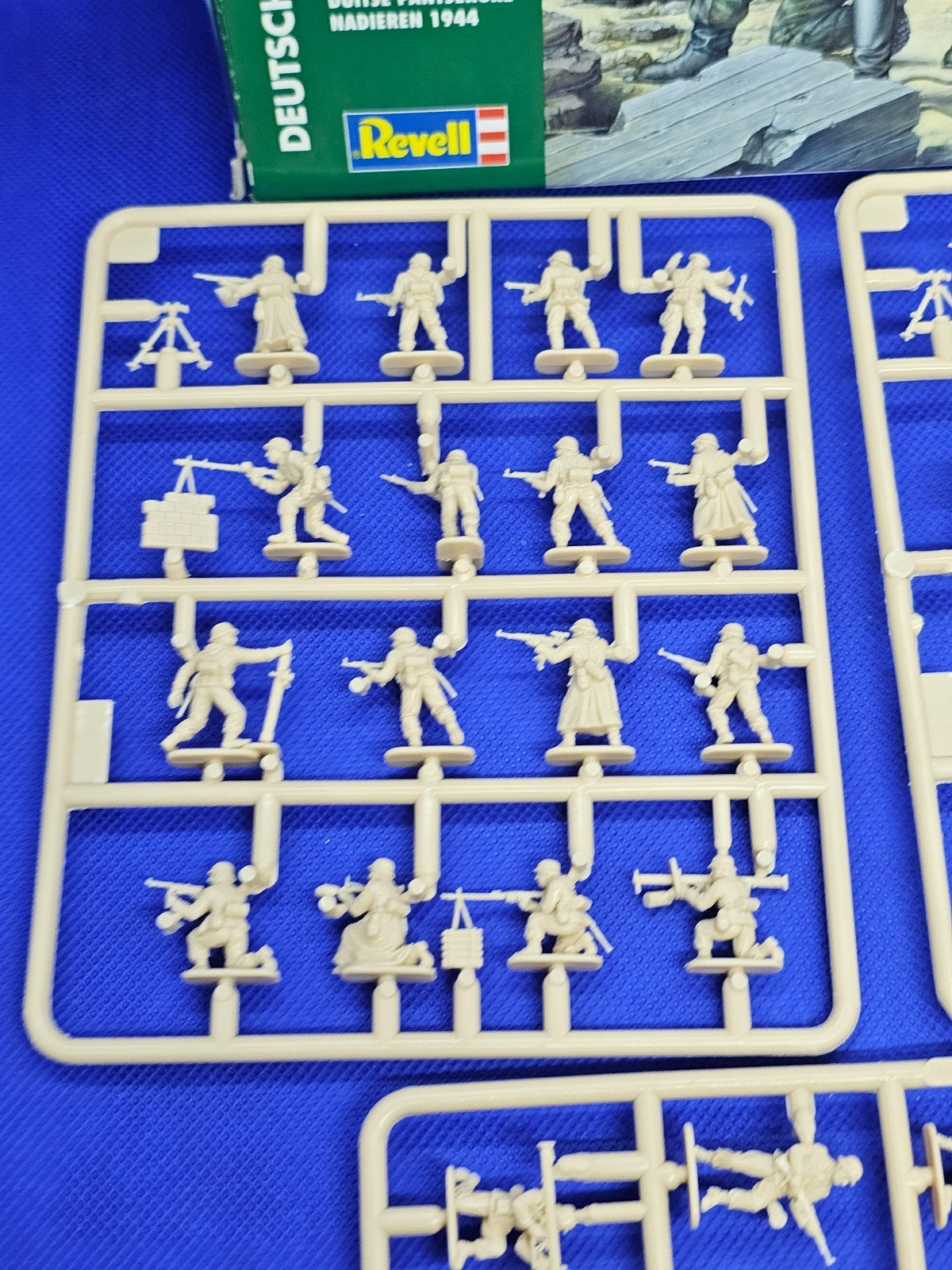 Panzergrenadiere allemands 1944 Revell 02584 WWII 172 2006 #23