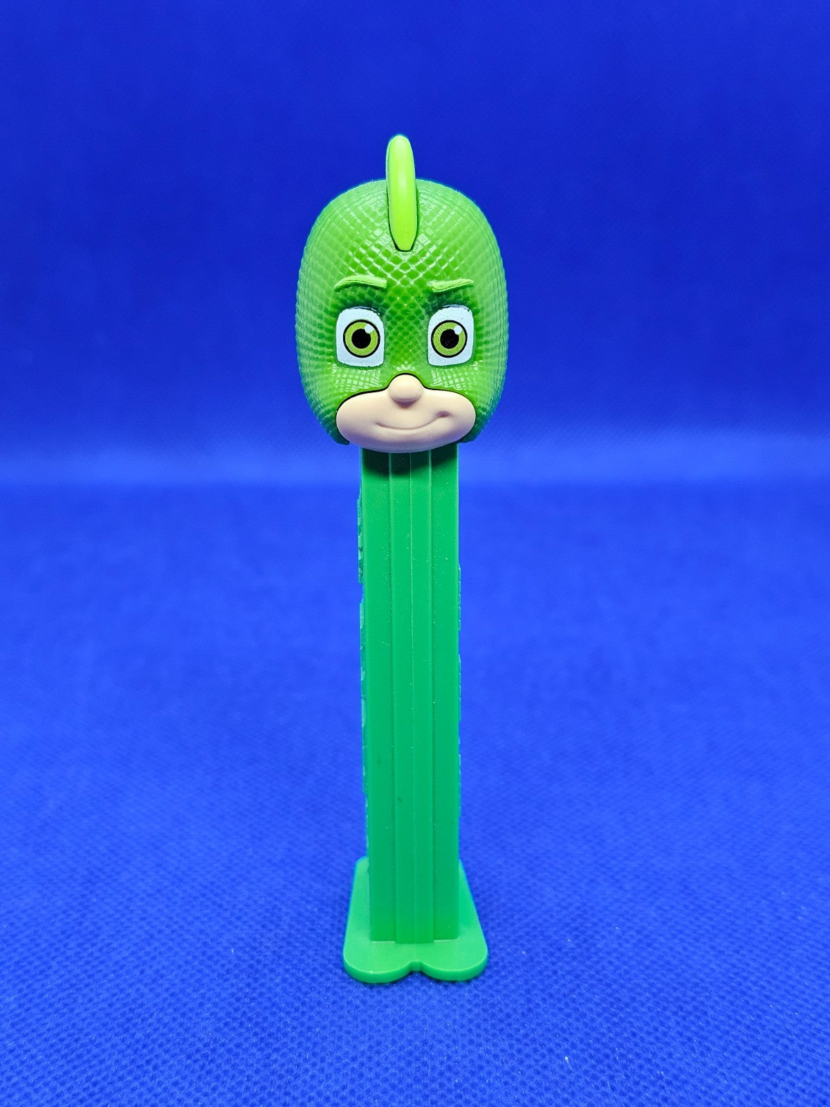Distributeur PEZ Gekko Pyjamasques, FrogBox eOne, PEZ Hungary, 20190