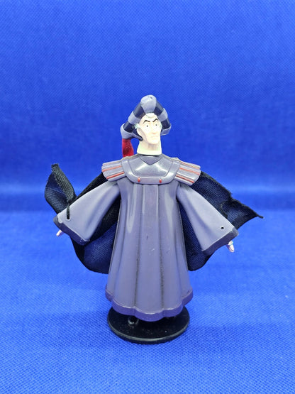 Figurine Claude Frollo Disney Bossu de Notre‑Dame McDonald’s Happy Meal articulé0