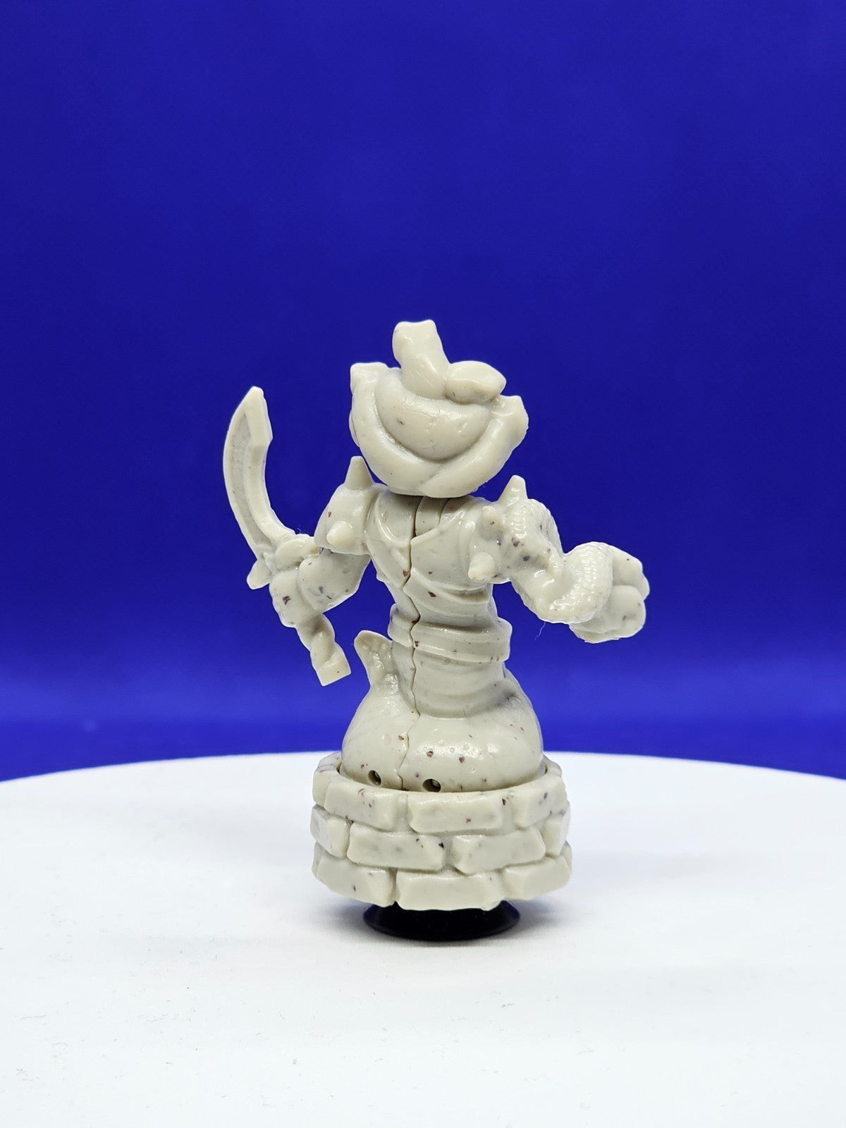 Figurine Akedo Training Dummy Pierre, Ultimate Arcade Warriors, 4 cm4