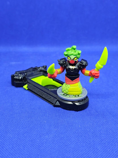 Master Slither Akedo Ultimate Arcade Warriors Moose Toys 2021 Battle Controller0