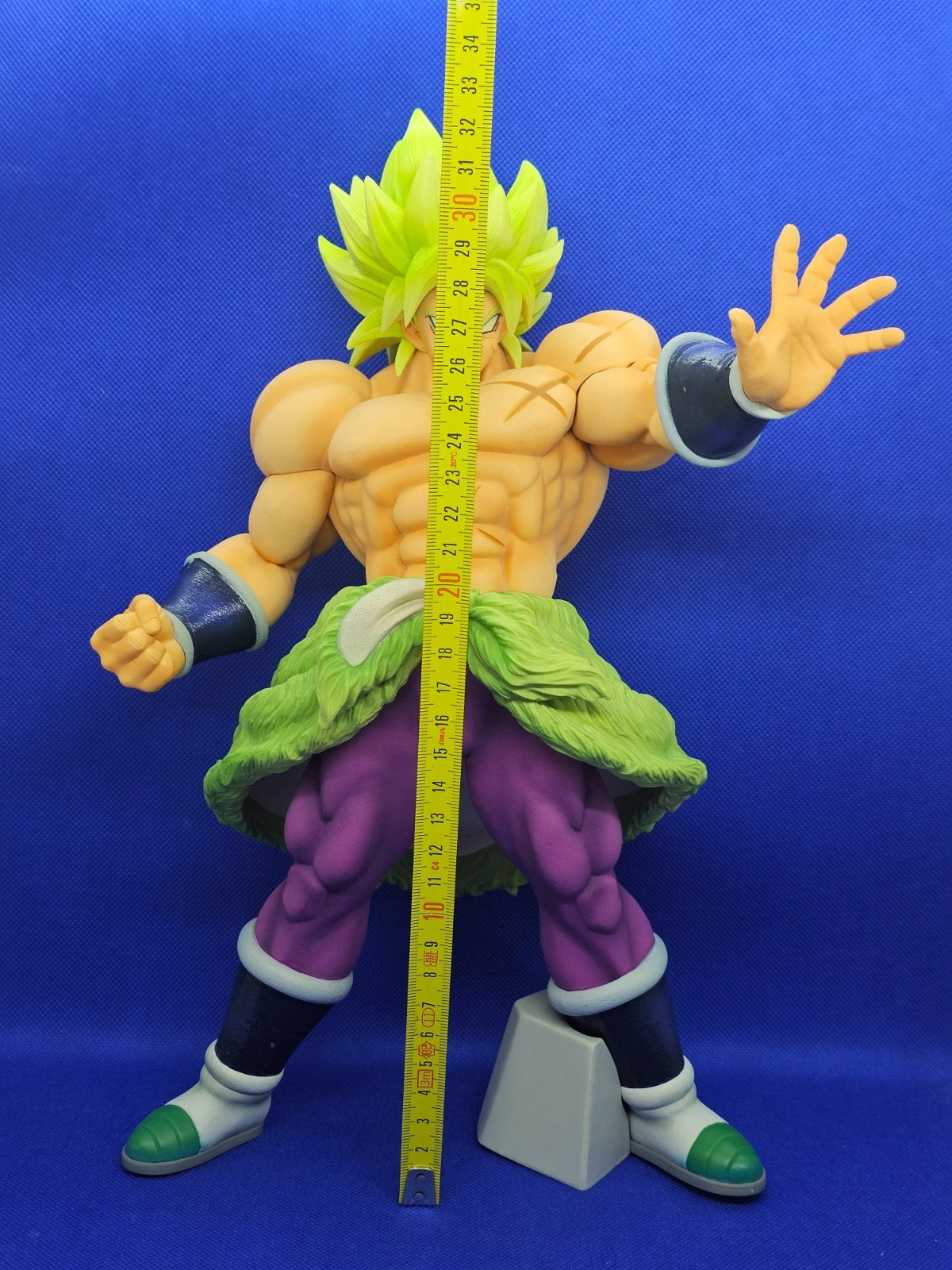 Dragon Ball Super King Clustar Super Saiyan Broly Full Power Figure 30 cm4