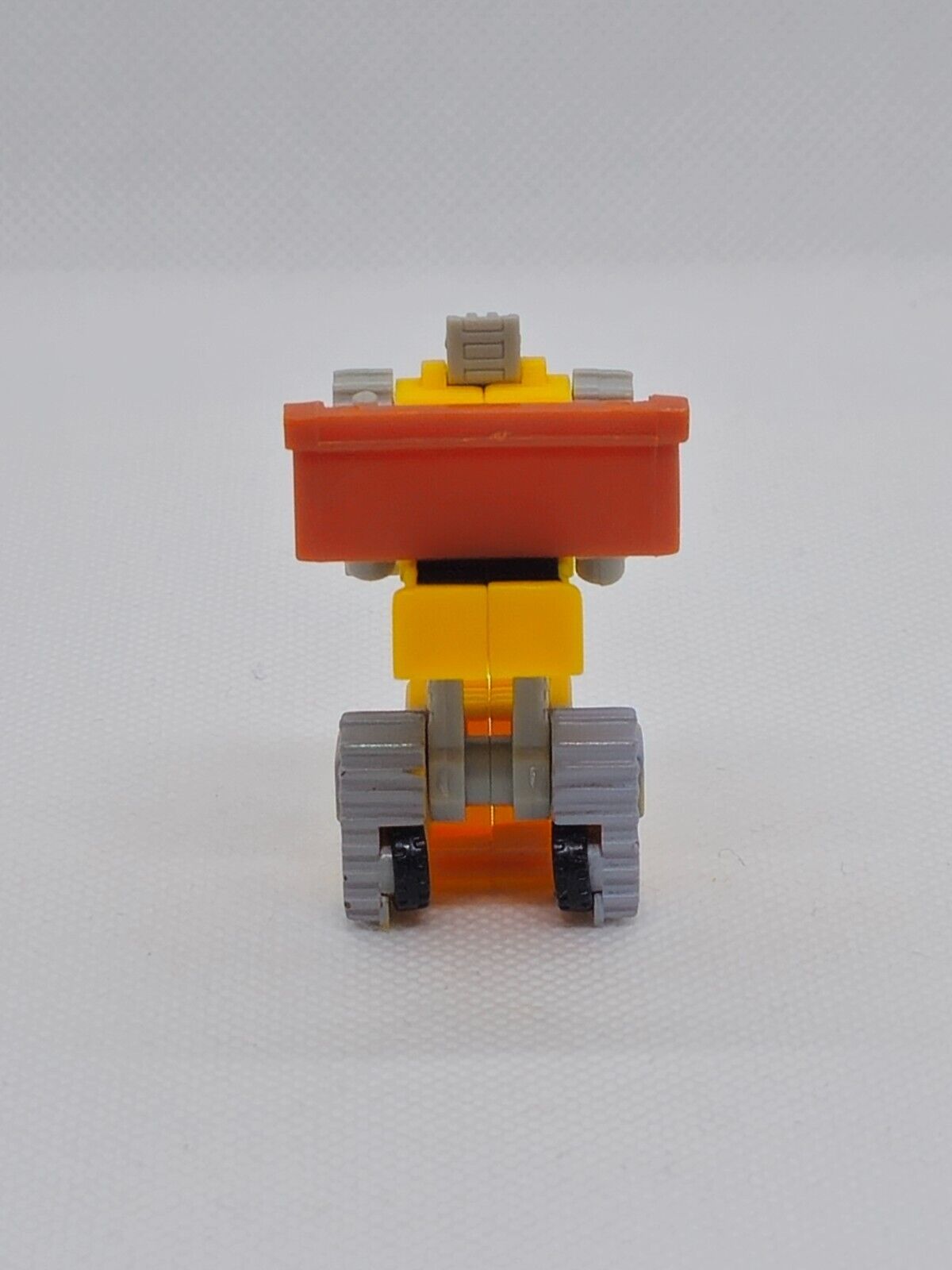 5561824