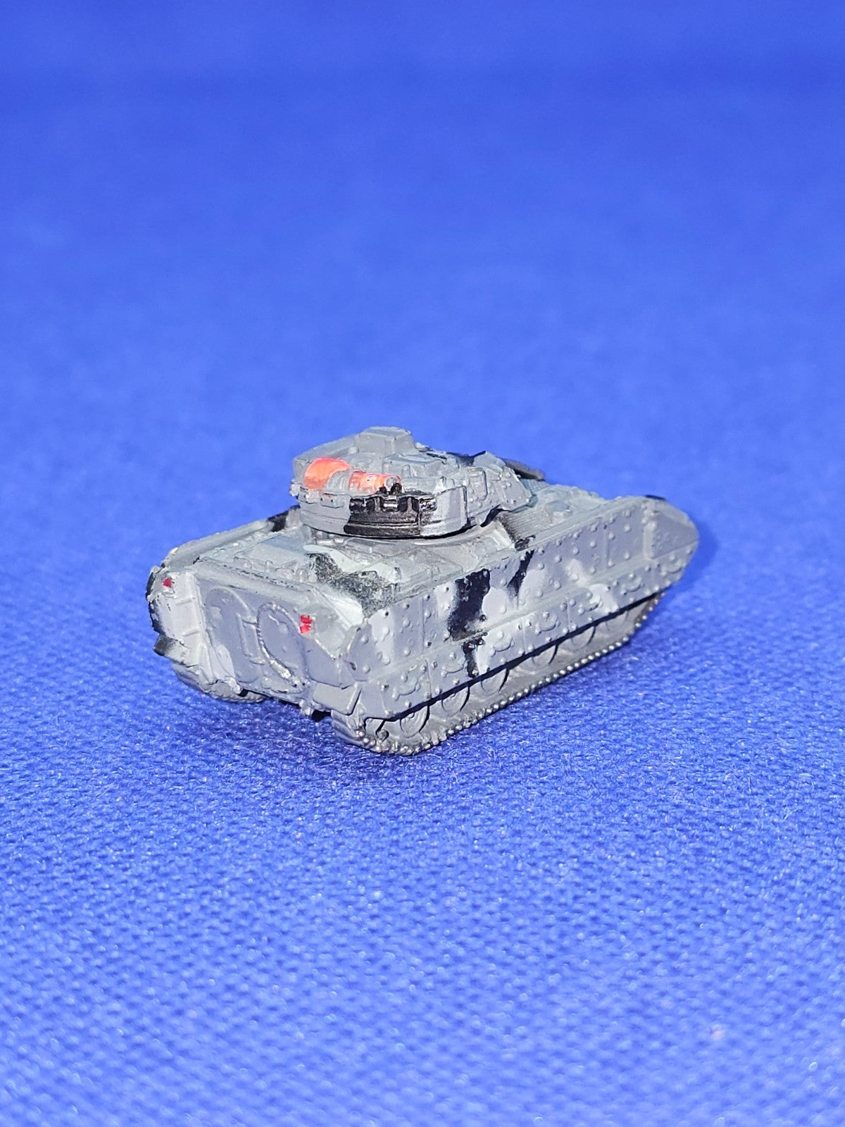 M2A2 Bradley Gris Micro Machines Military Galoob Char Vintage1