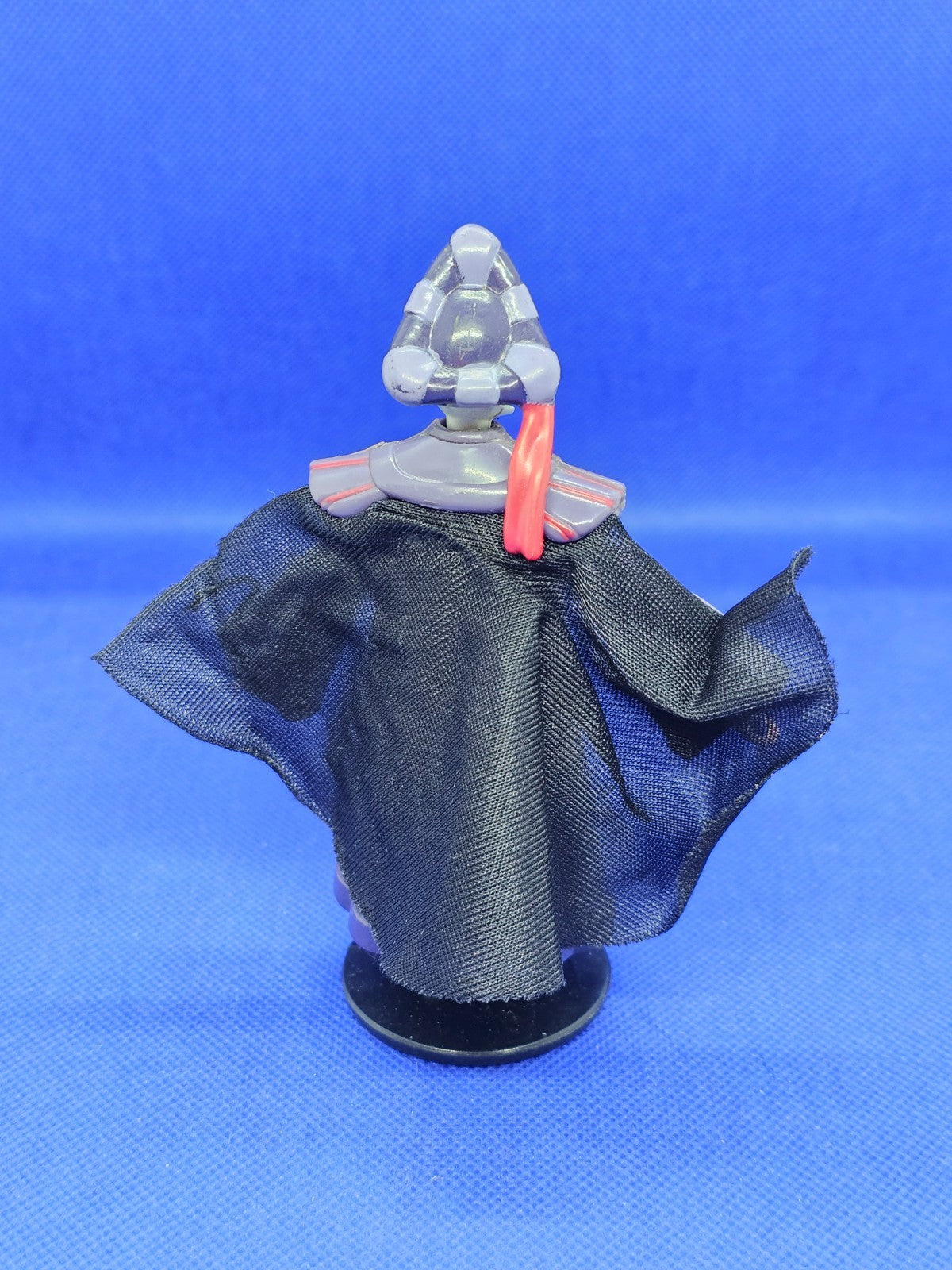 Figurine Claude Frollo Disney Bossu de Notre‑Dame McDonald’s Happy Meal articulé1