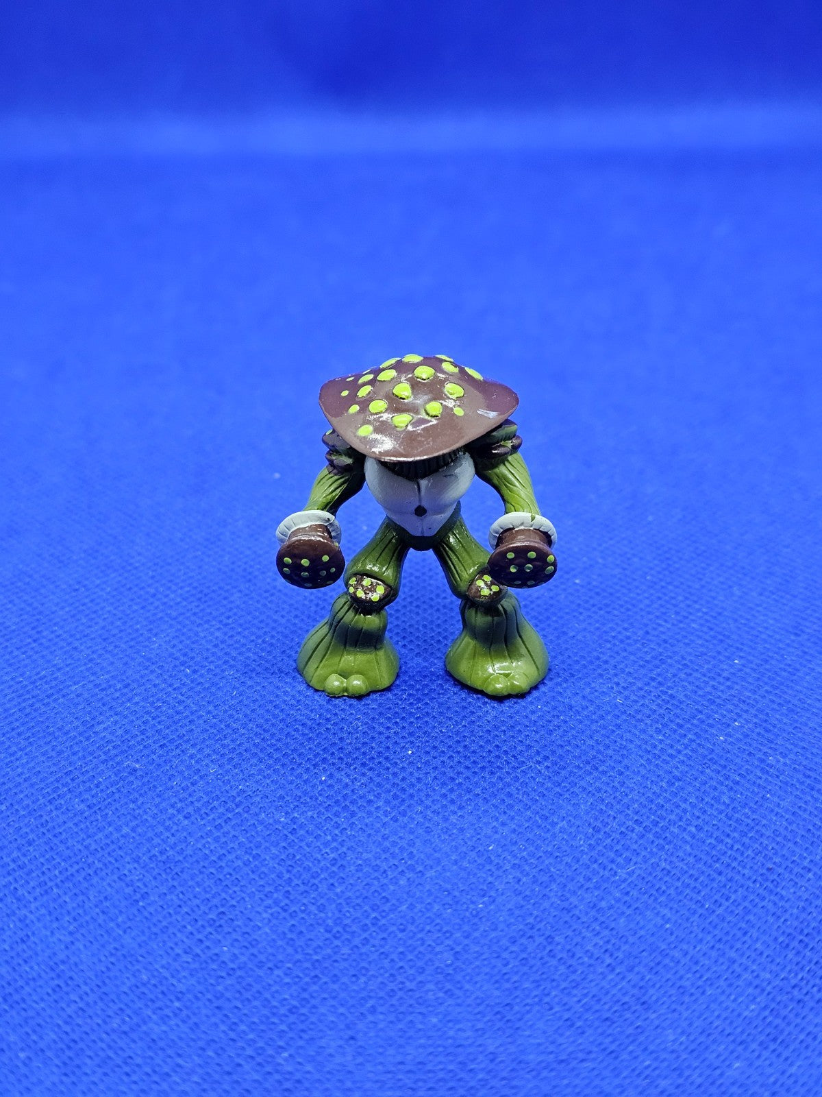 Spores Le Terrible, Gormiti Série 2, Giochi Preziosi, Figurine 5, 4 cm0