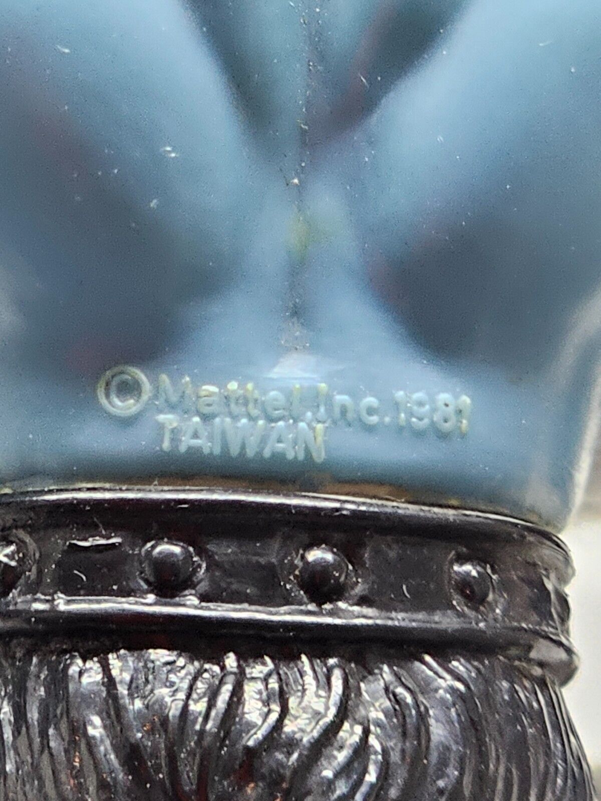 5562049