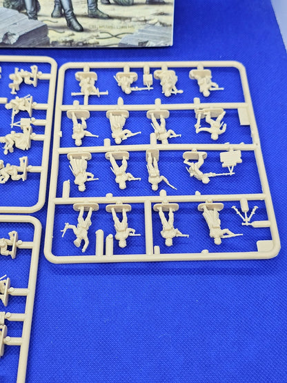 Panzergrenadier allemands 1944 Revell 02584 WWII 172 2006 #34