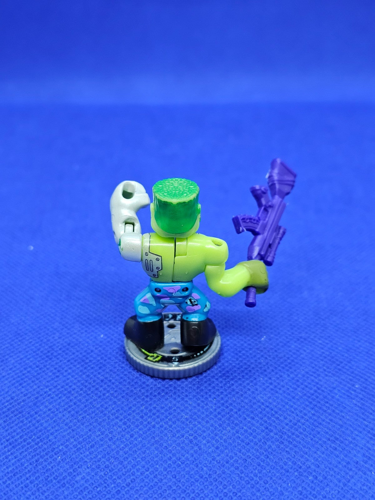 Akedo Toxinator Ultimate Arcade Warriors Figurine 2023 5 cm1